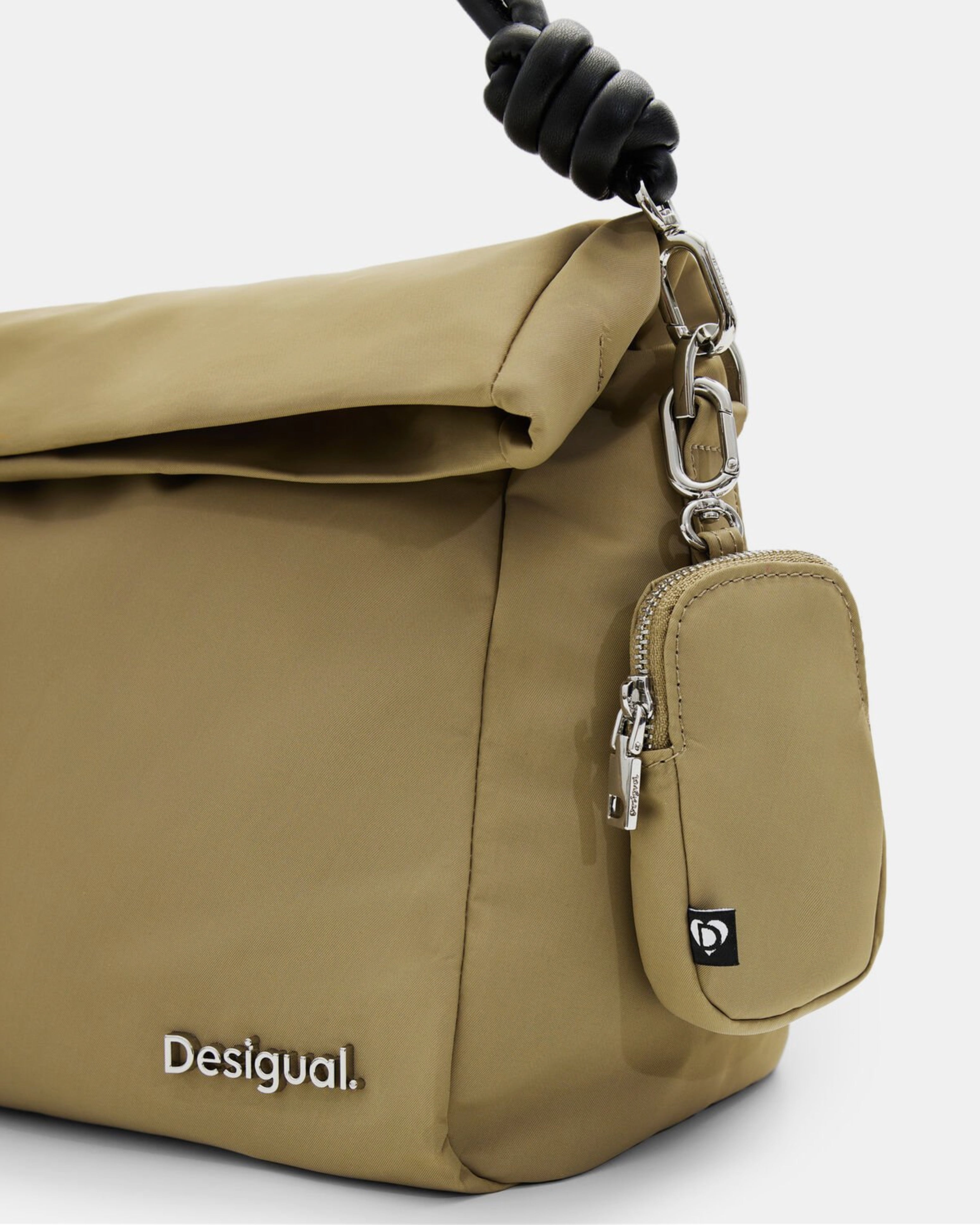 Дамска чанта в зелено Women’s M-Multi position padded bag Desigual
24SAXY03 4092U