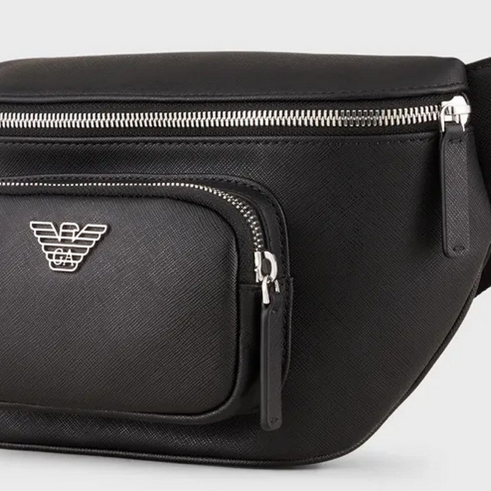 Мъжка чанта за кръст Emporio Armani
Y4O238 Y138E 81072 Close-Up