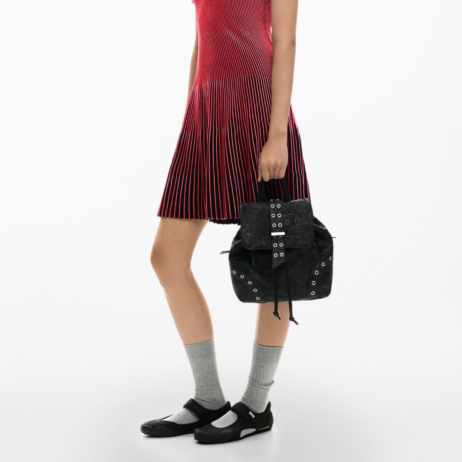 Дамска черна раница Desigual Women Rucksack 26SAKP04 2000U Hand View