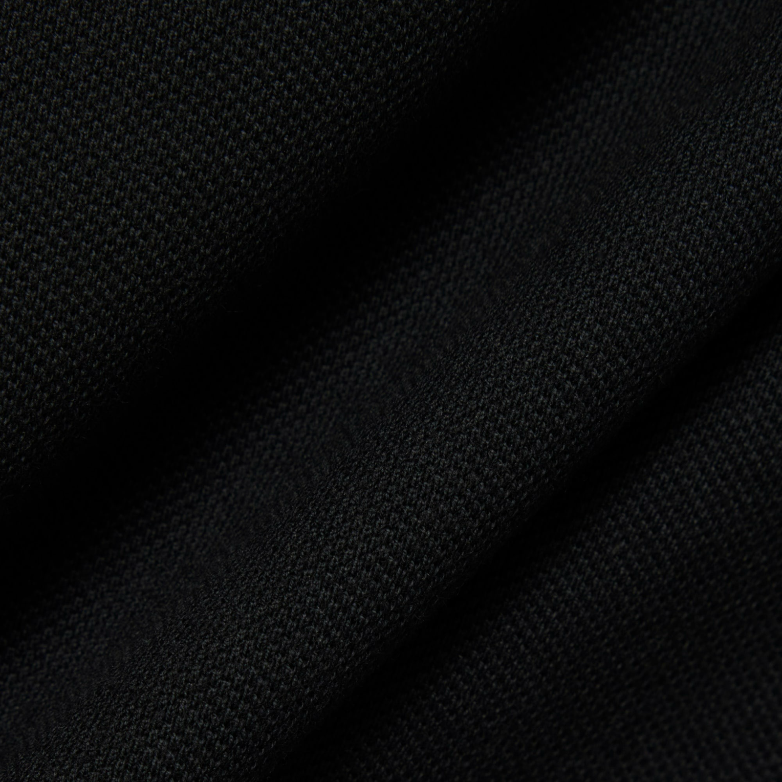 Мъжка черна поло тениска Lacoste Men Polo L1212-00-031 Close-Up