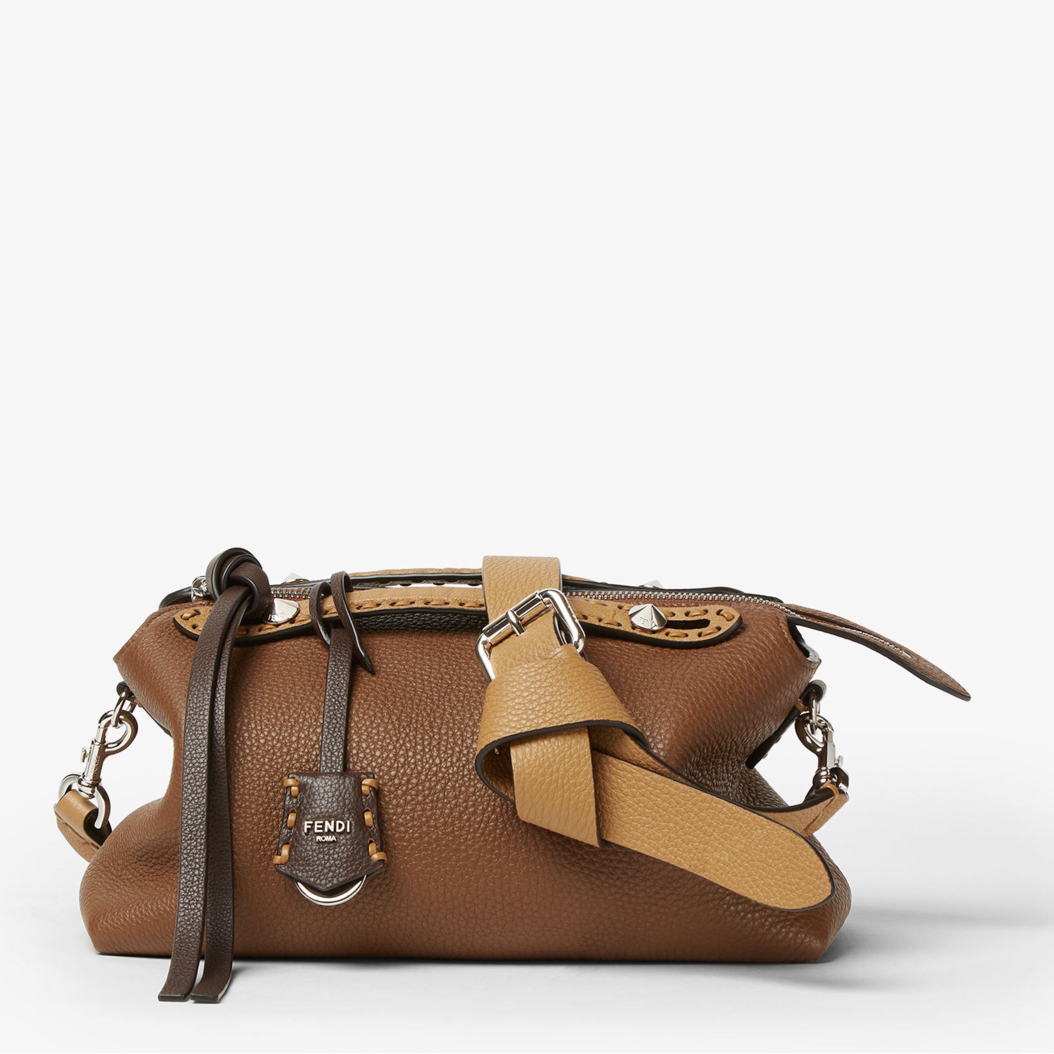 Дамска луксозна чанта Women’s shoulder bag Fendi By the way Selleria 8BL155AV1JF1TVA Brown front view 2