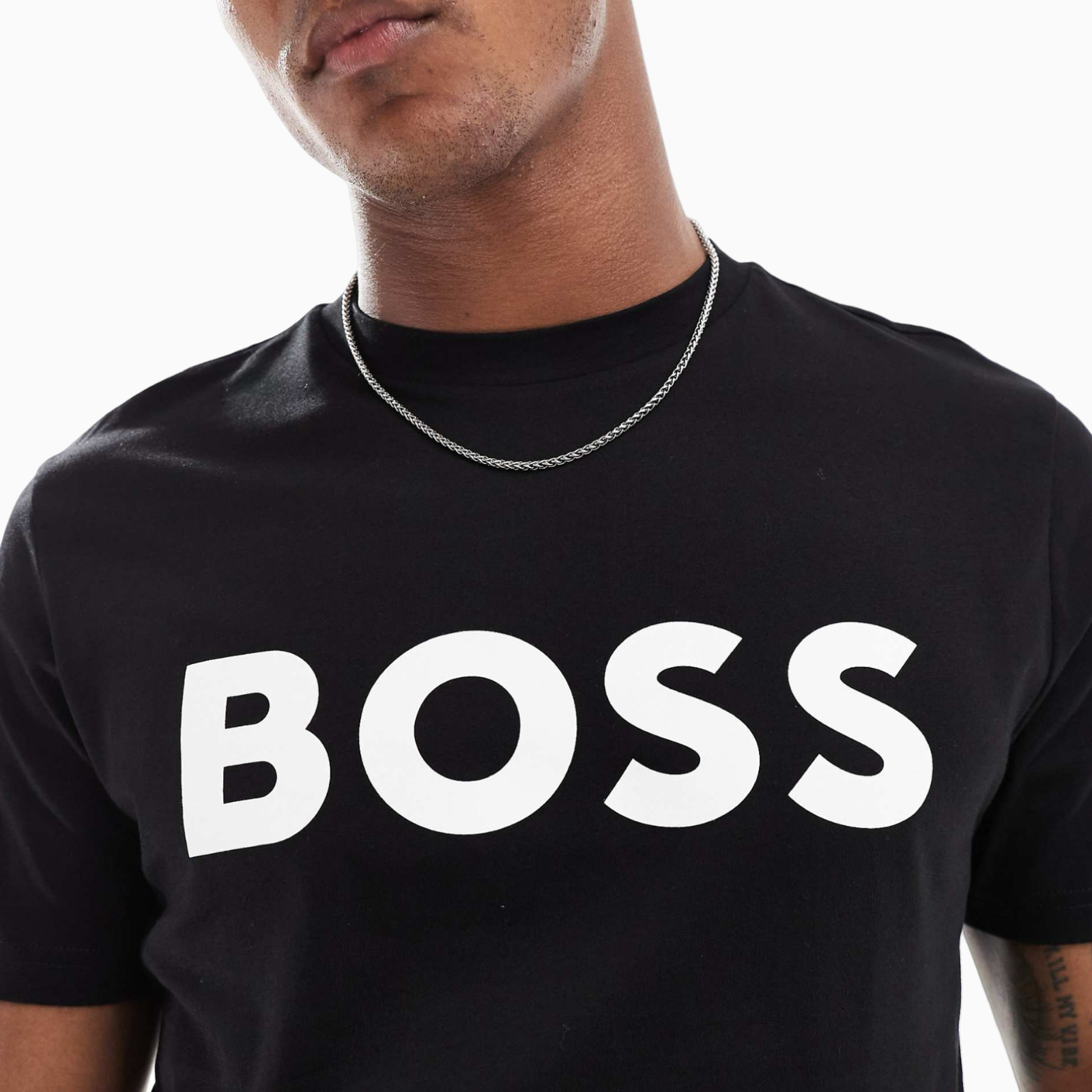 Мъжка черна тениска Boss Men T-shirt 50481923 Close-Up