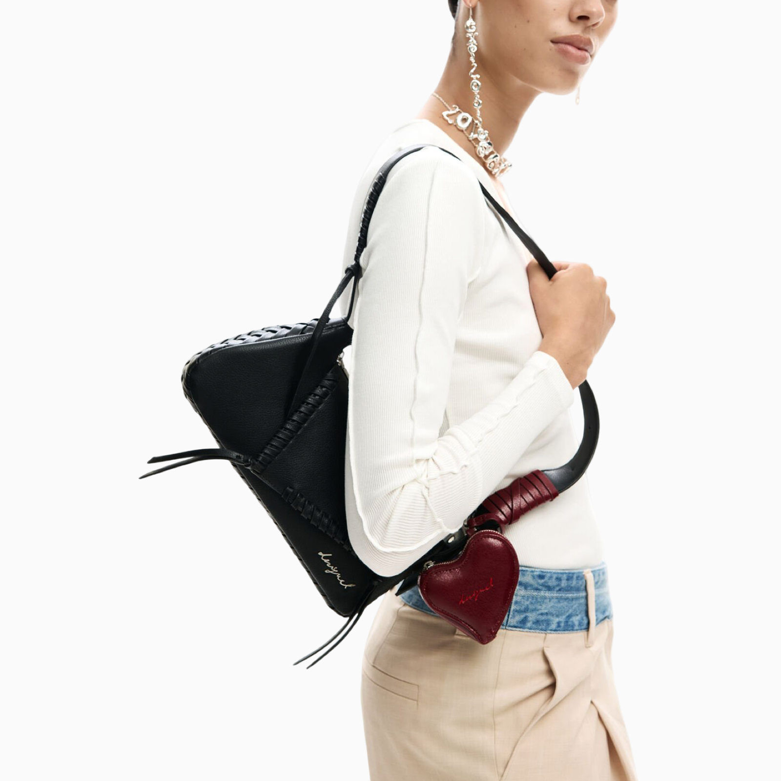 Дамска чанта Desigual Women Handbag 26SAXP45 2000U Model View