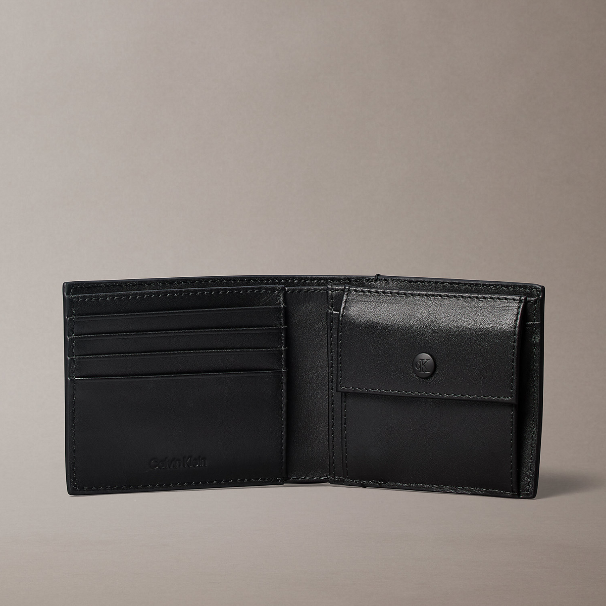 Мъжки подаръчен комплект Calvin Klein Men Gift Box Wallet And Belt LV04D0017G UB1 Inside View