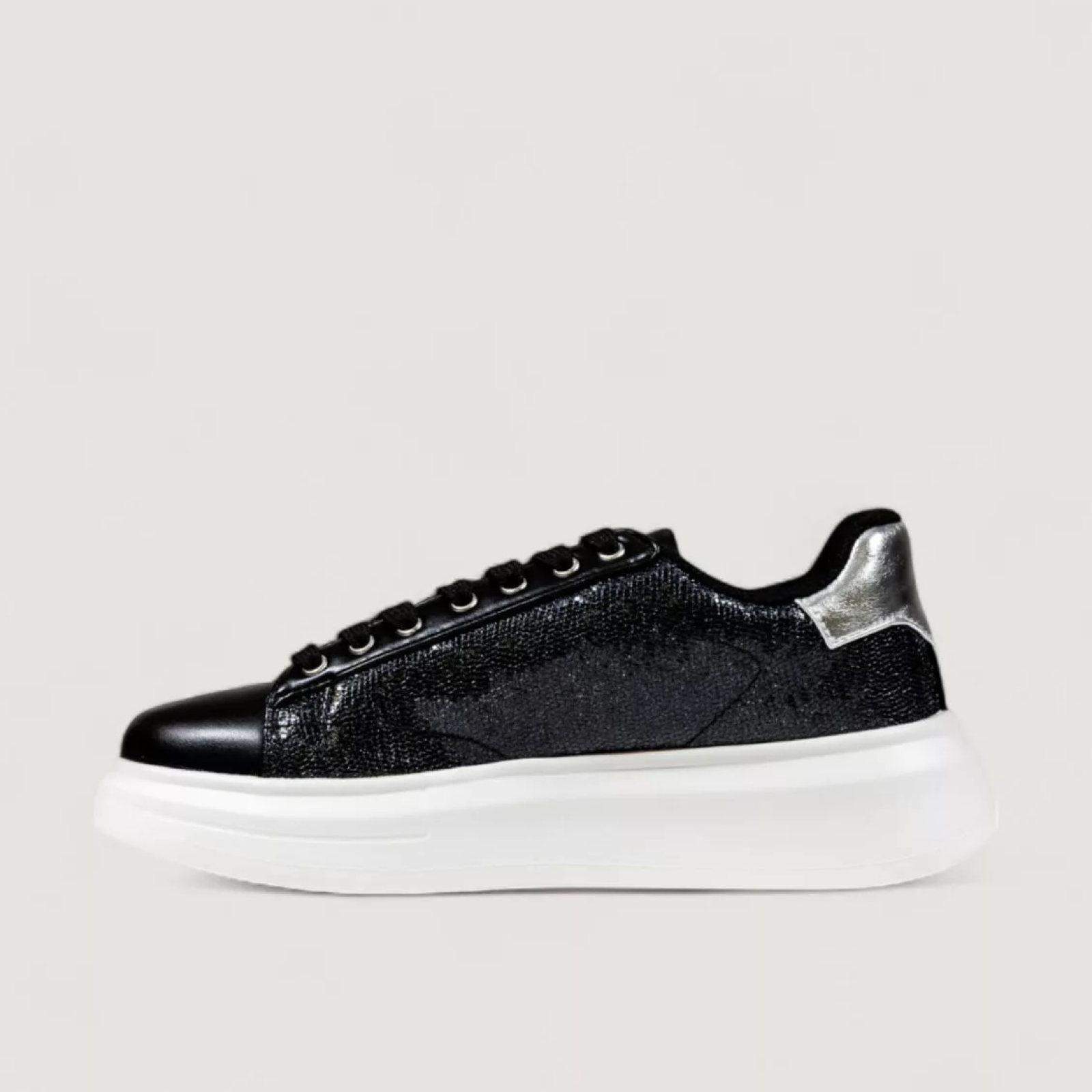 Дамски кецове Liu Jo Women Sneakers BF5059EX300 Medial View