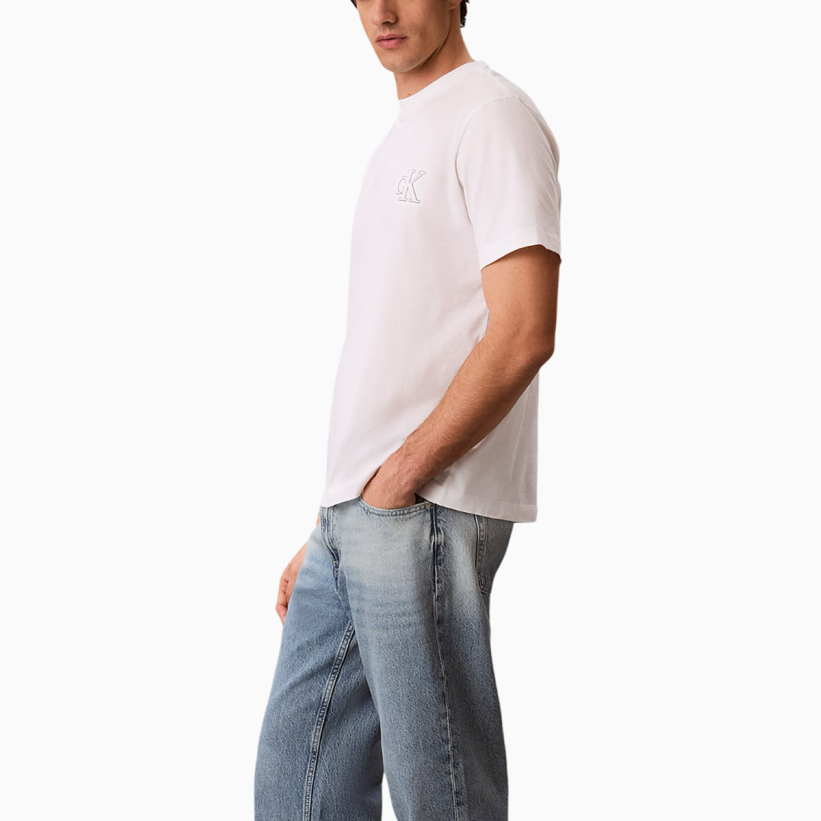 Мъжка бяла тениска Calvin Klein Jeans Men T-shirt LV04RG220G YAF Side View