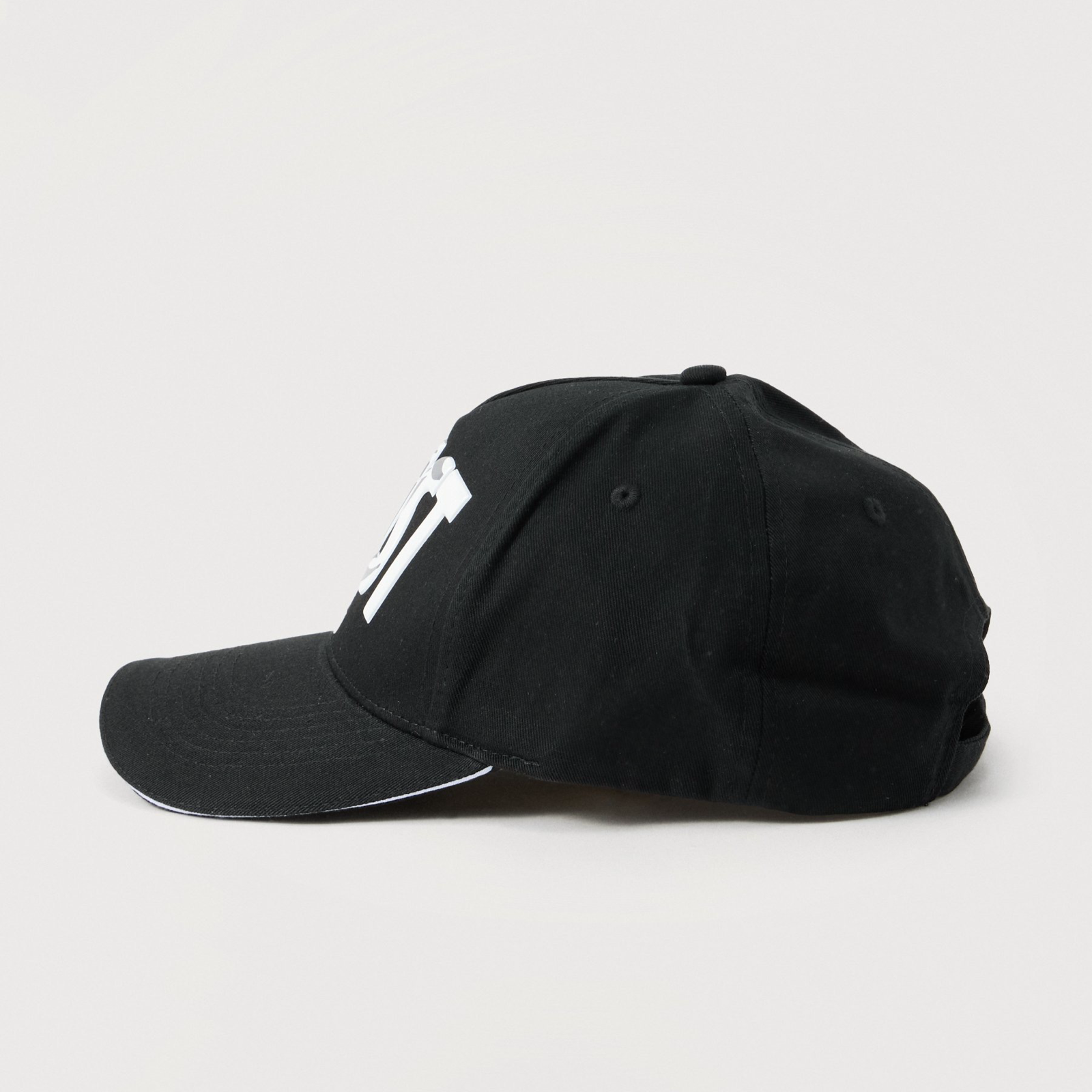 Шапка Just Cavalli Cap 80QAZK80 ZG318 L01 Side View