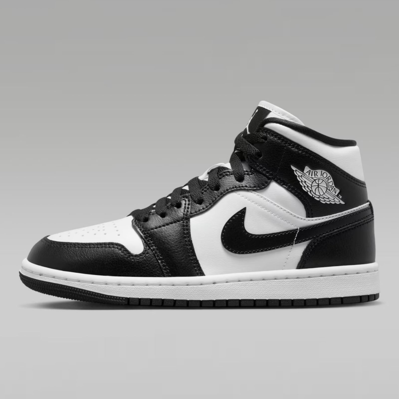 Дамски кецове Nike Air Jordan Mid 1 Sneakers DV0991-101 Lateral View