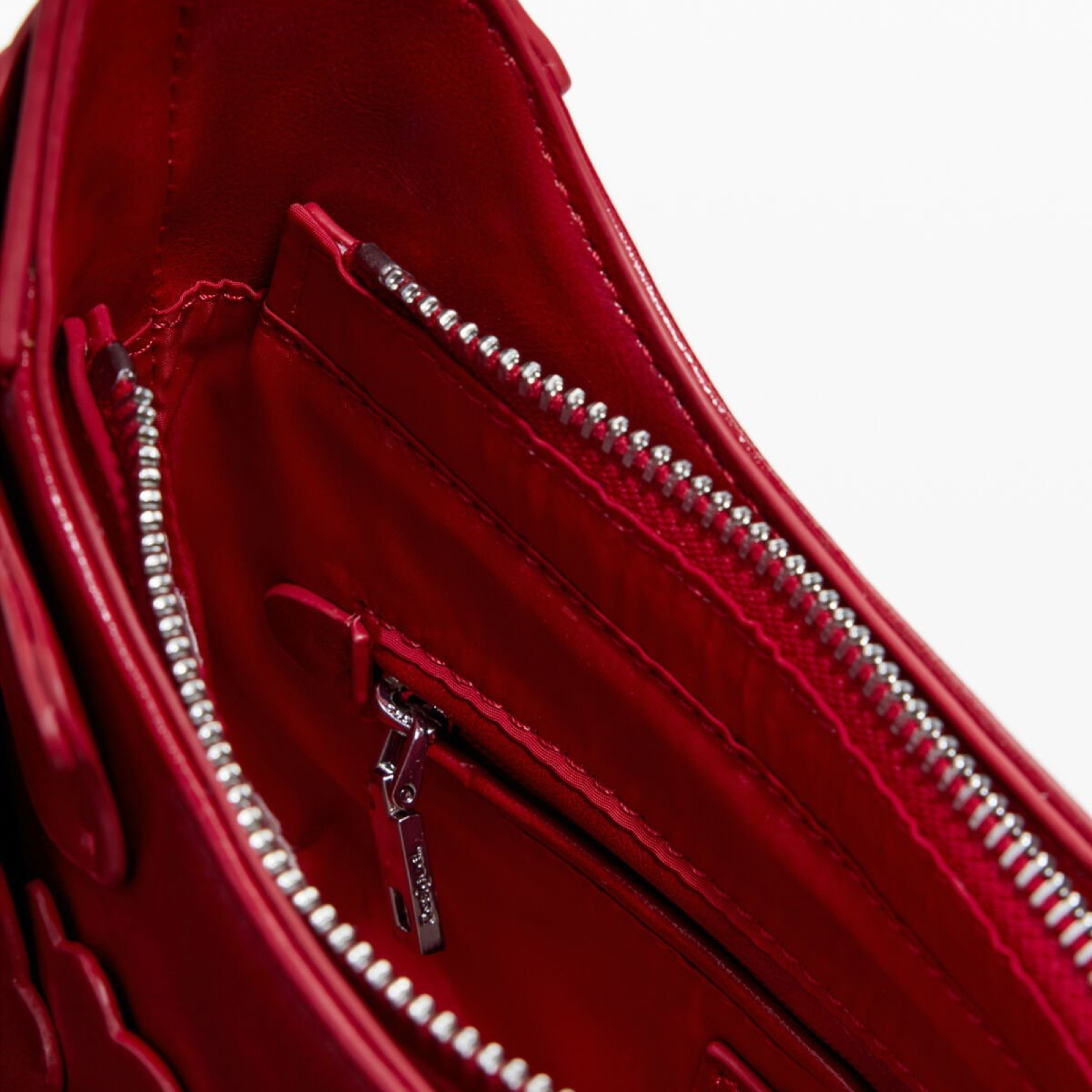 Дамска червена чанта Desigual Shoulder Bag 25WAXPC9 Inside View