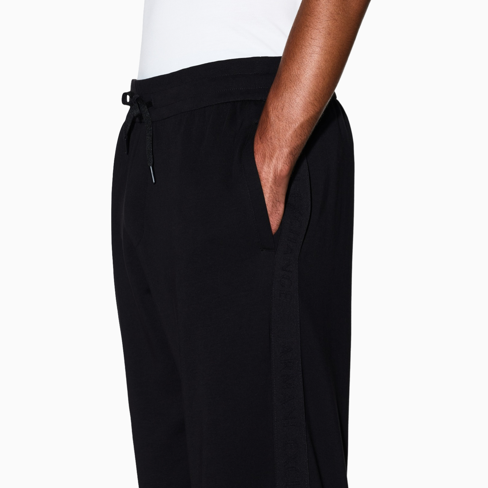 Мъжко спортно долнище Armani Exchange Men Sweatpants XM001301 AF10818 UC001 Close-Up