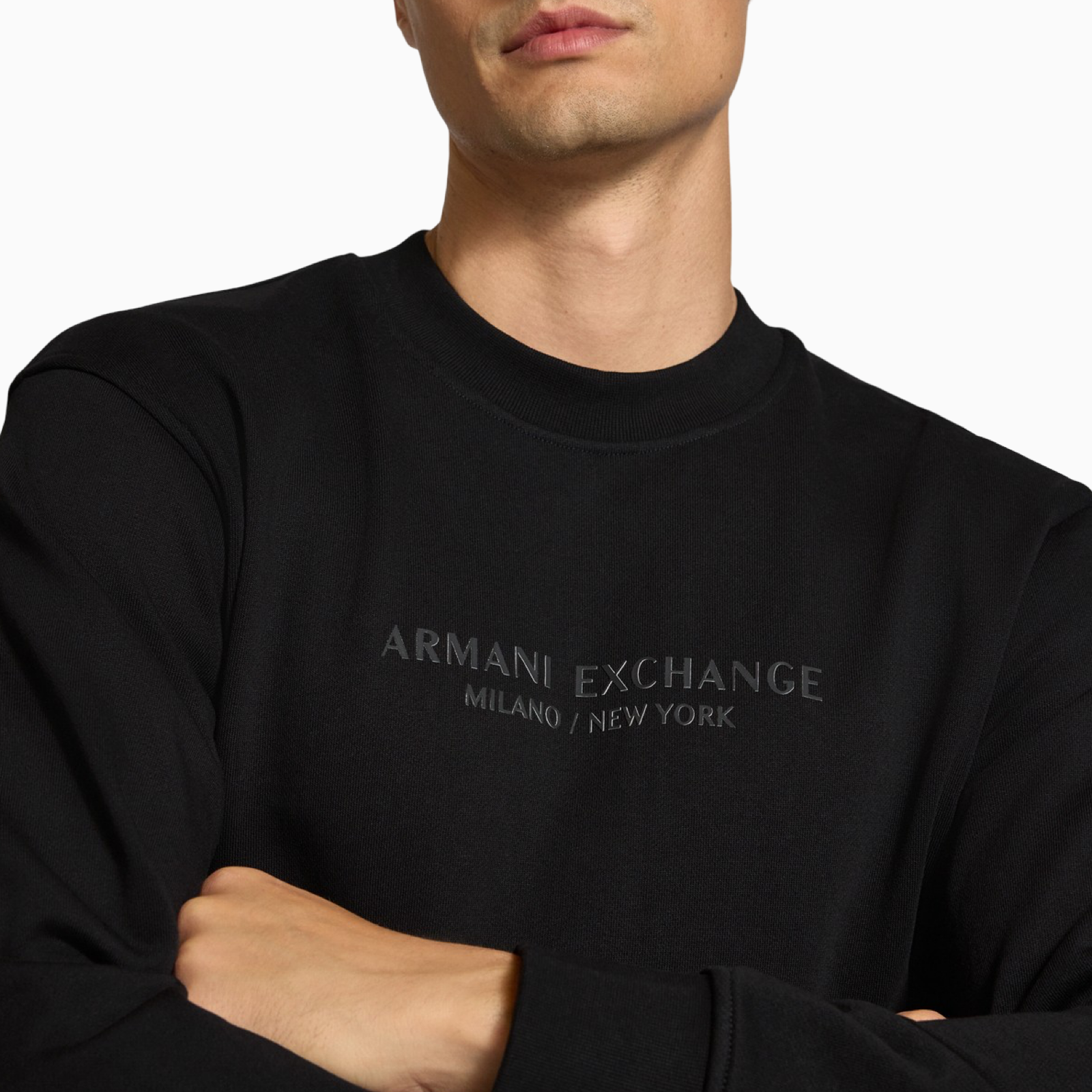 Мъжка черна блуза Armani Exchange Men Sweatshirt XM001284 AF20934 Close-Up