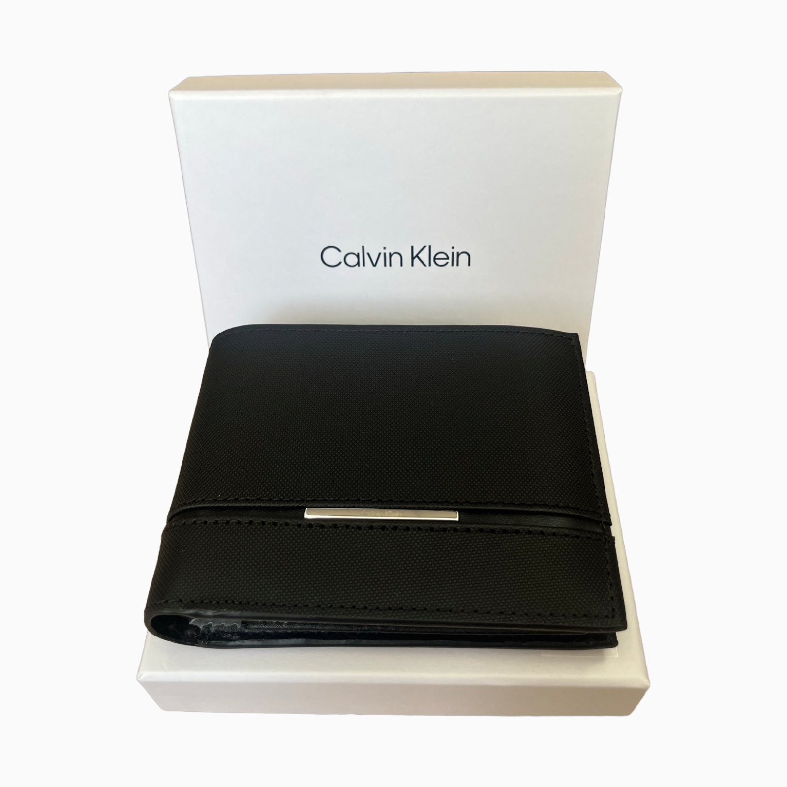 Мъжки портфейл Calvin Klein Men Wallet K50K510055 BAX Front View