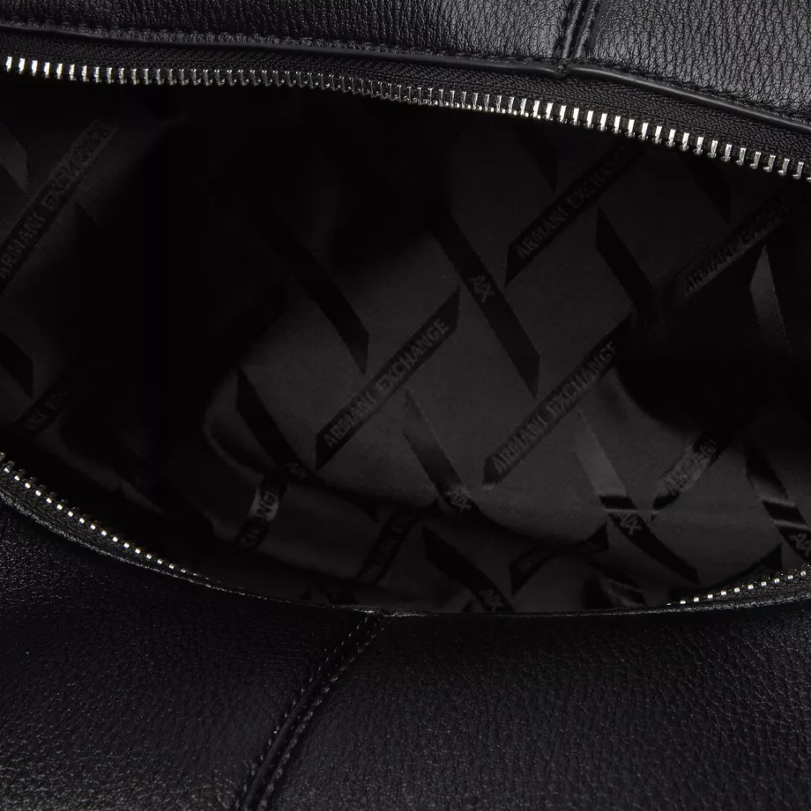 Дамска чанта Armani Exchange Shoulder Bag XW001573 AF15632 UC001 Inside View