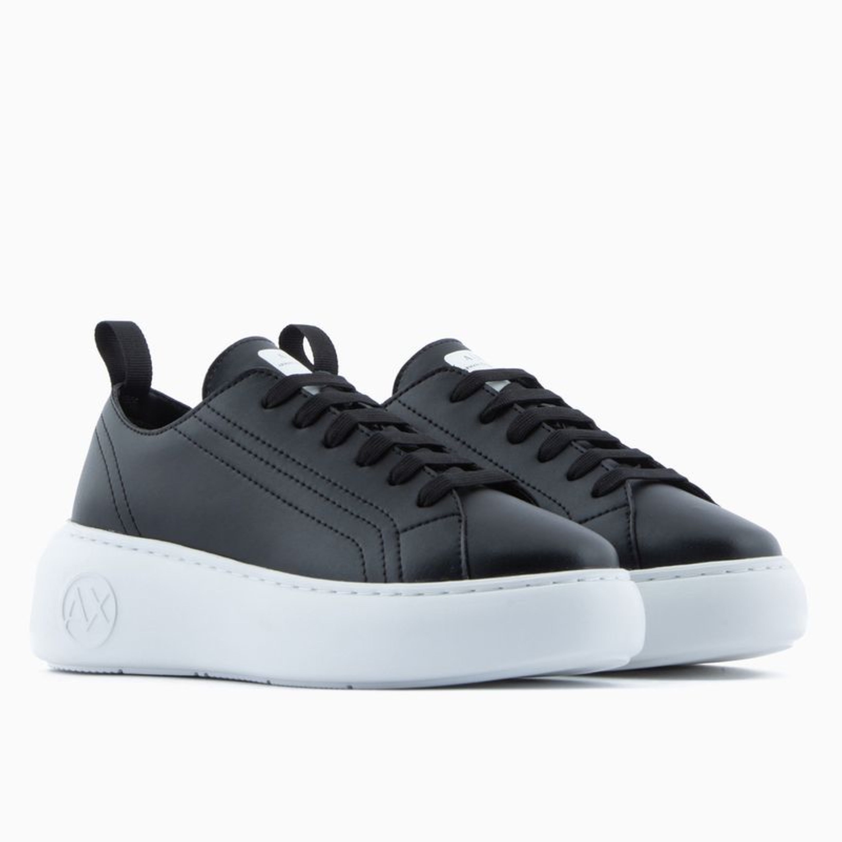 Дамски кецове Armani Exchange XDX043 XCC641 00002 в черно
