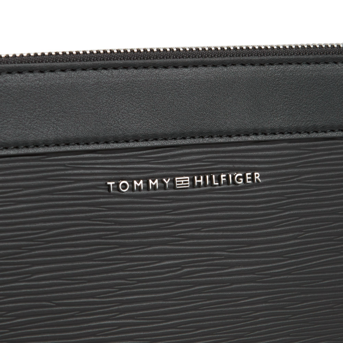 Мъжка клъч чанта Tommy Hilfiger Men Clutch Bag AM0AM14823 BDS Close-Up