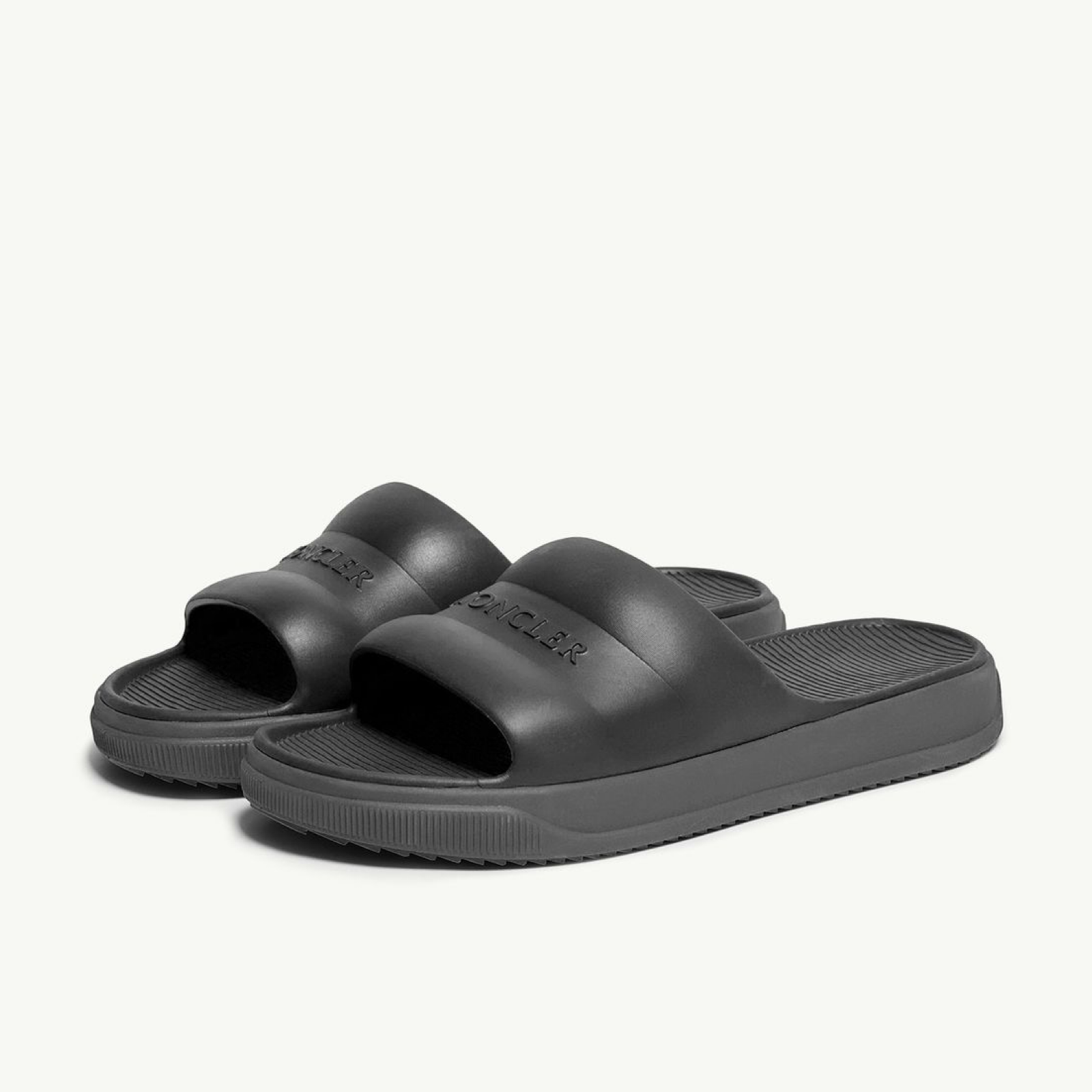 Moncler Altive Slippers L109B4C00030M8260999 Lateral View