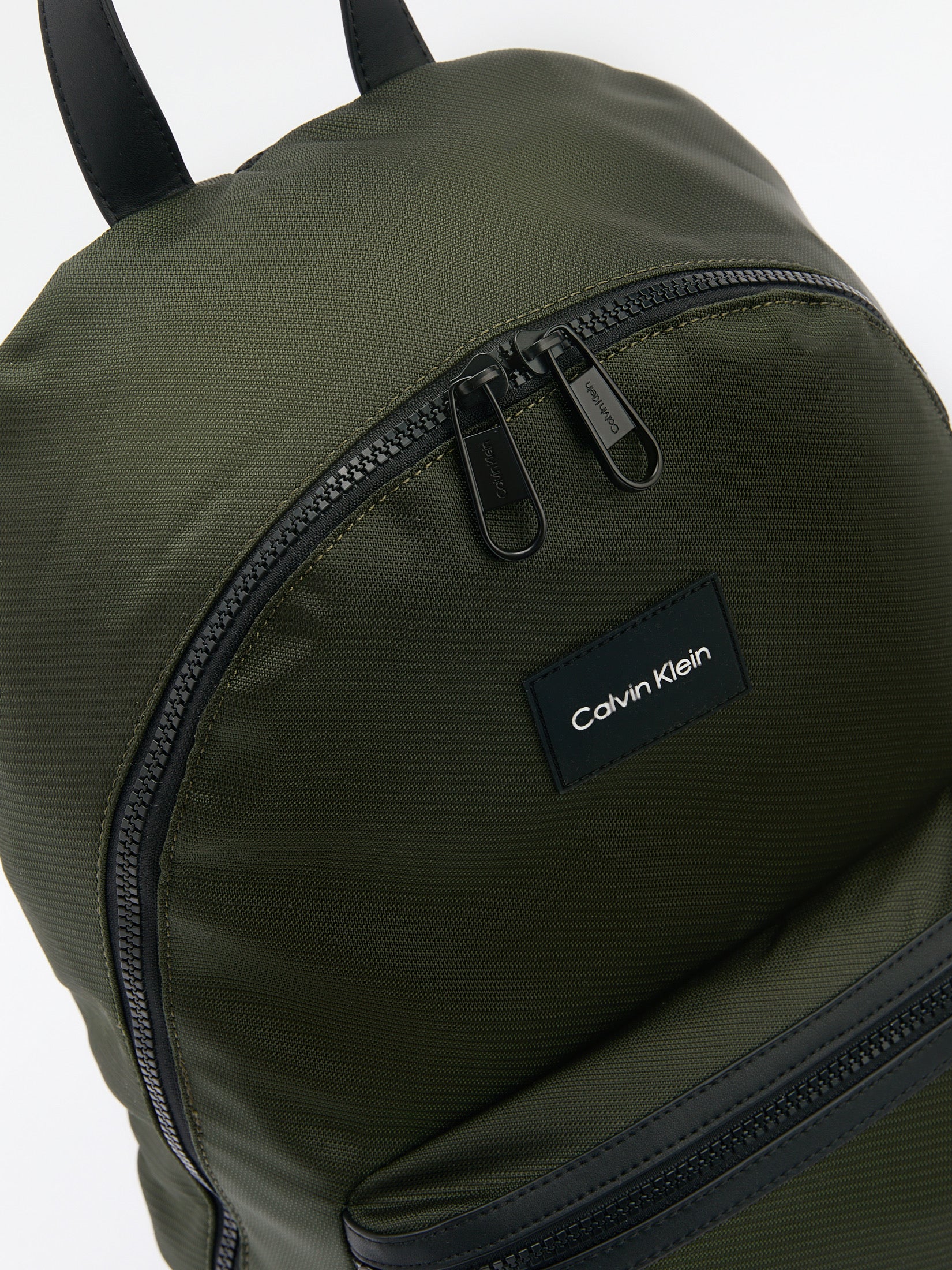 Мъжка раница Men’s rucksack Calvin Klein
K50K511615 Military green zip view