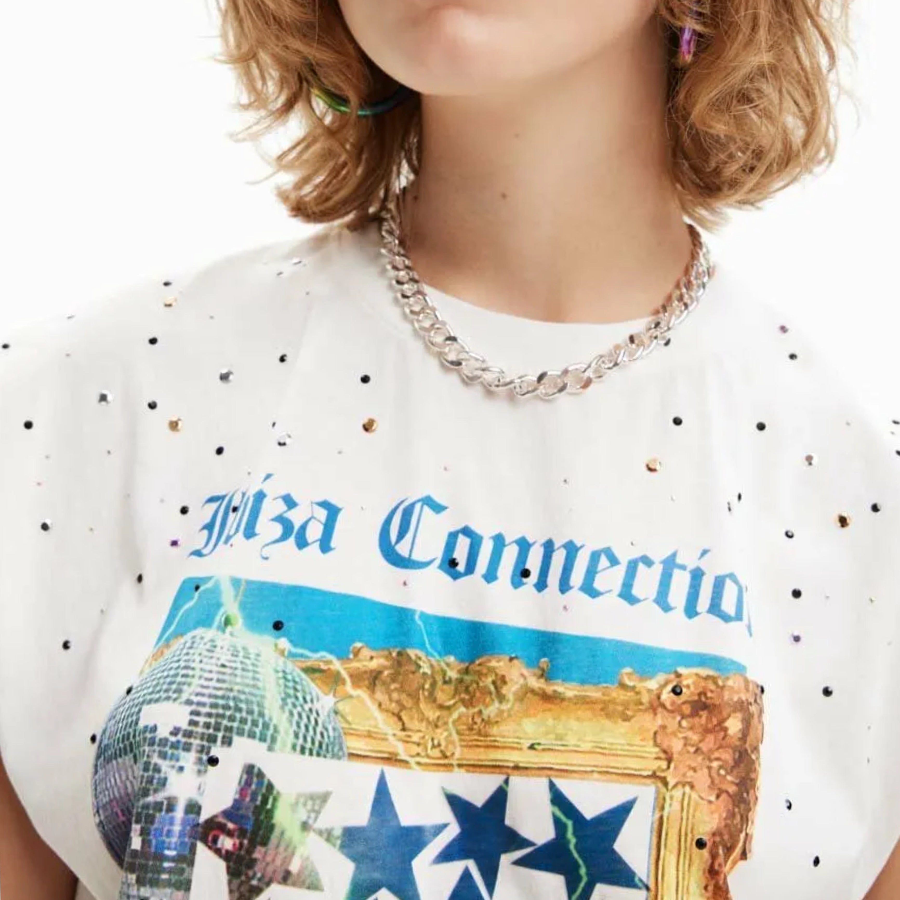 Дамска тениска Desigual 23SWTK06 в бяло