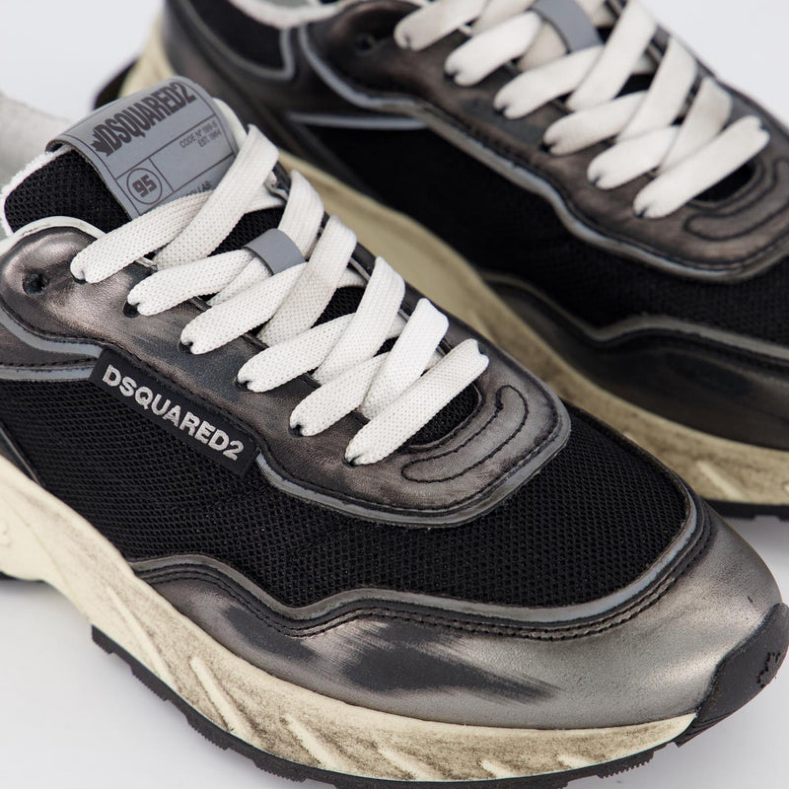 Dsquared² Sprinter Men Sneakers SNM040134708185 Close-Up