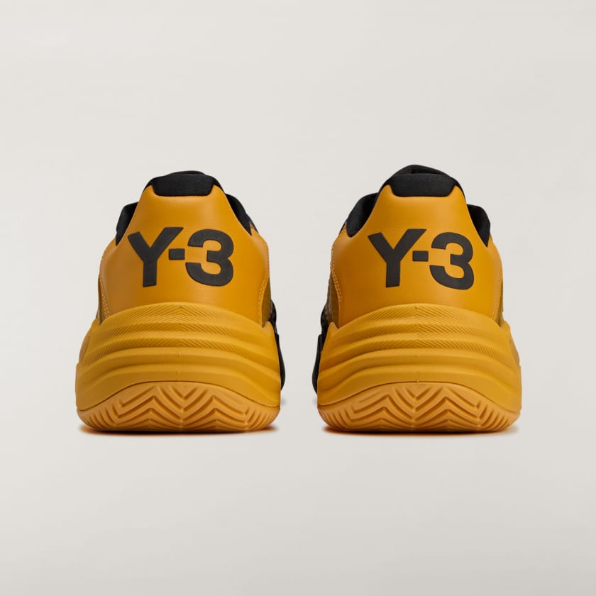 Мъжки маратонки за тенис Men’s sneakers Y-3 Barricade 13 Tennis Shoes
JH5766 Collegiate Gold / Collegiate Gold / Black heels view