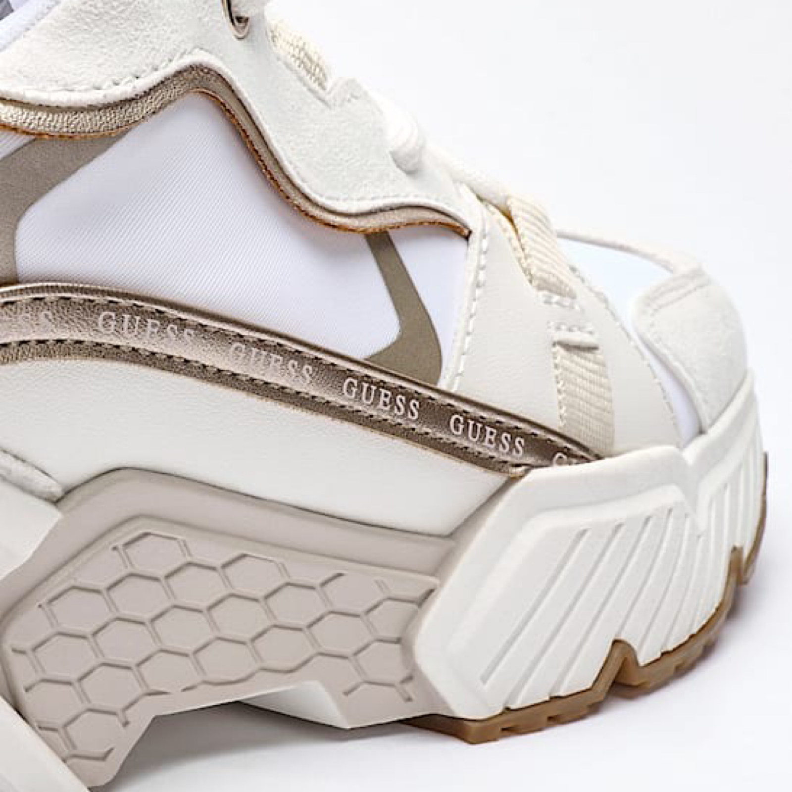 Дамски маратонки Guess Women Sneakers FLJCR6 ELE12 GOLD Close-Up