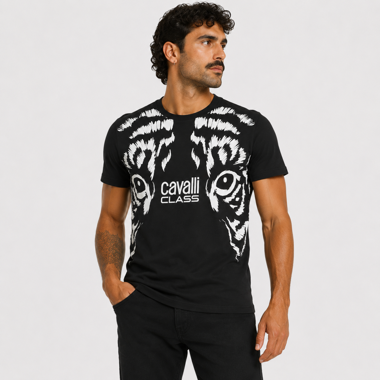 Мъжка черна тениска Cavalli Class Men T-shirt QXT62UJD060 05051 Front View