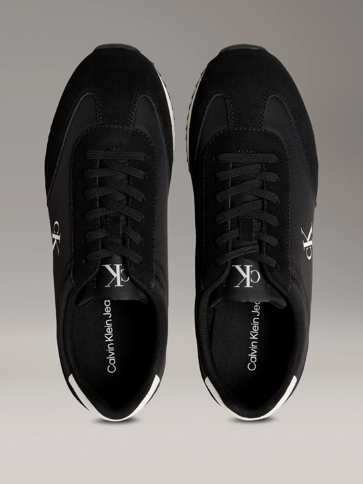Мъжки маратонки Men’s sneakers Calvin Klein YM0YM013250GMl Black top view