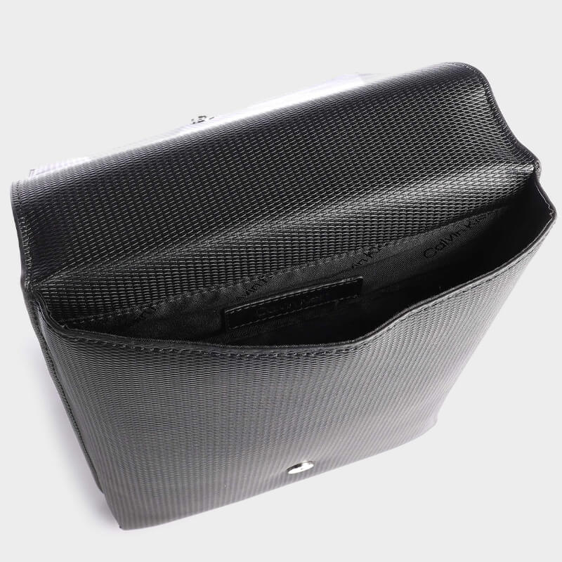 Мъжка чанта Men’s crossbody bag Calvin Klein K50K509000 Black inside view