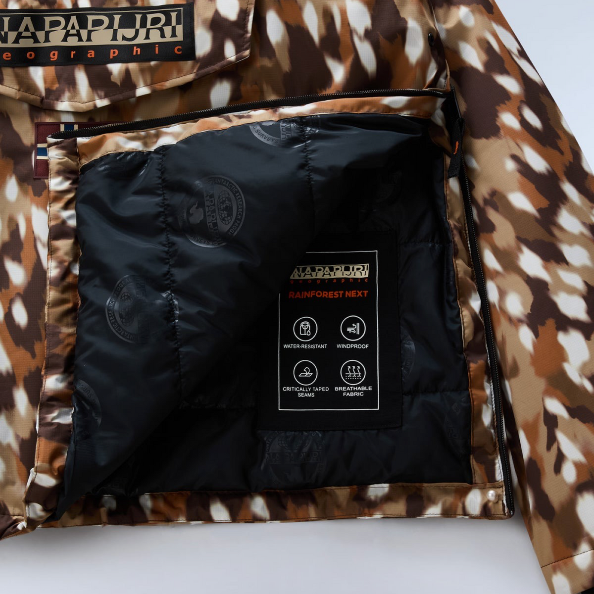 Анорак яке Napapijri Rainforest Next All Over Print Anorak Jacket NP0A8AHX FDW Close-Up