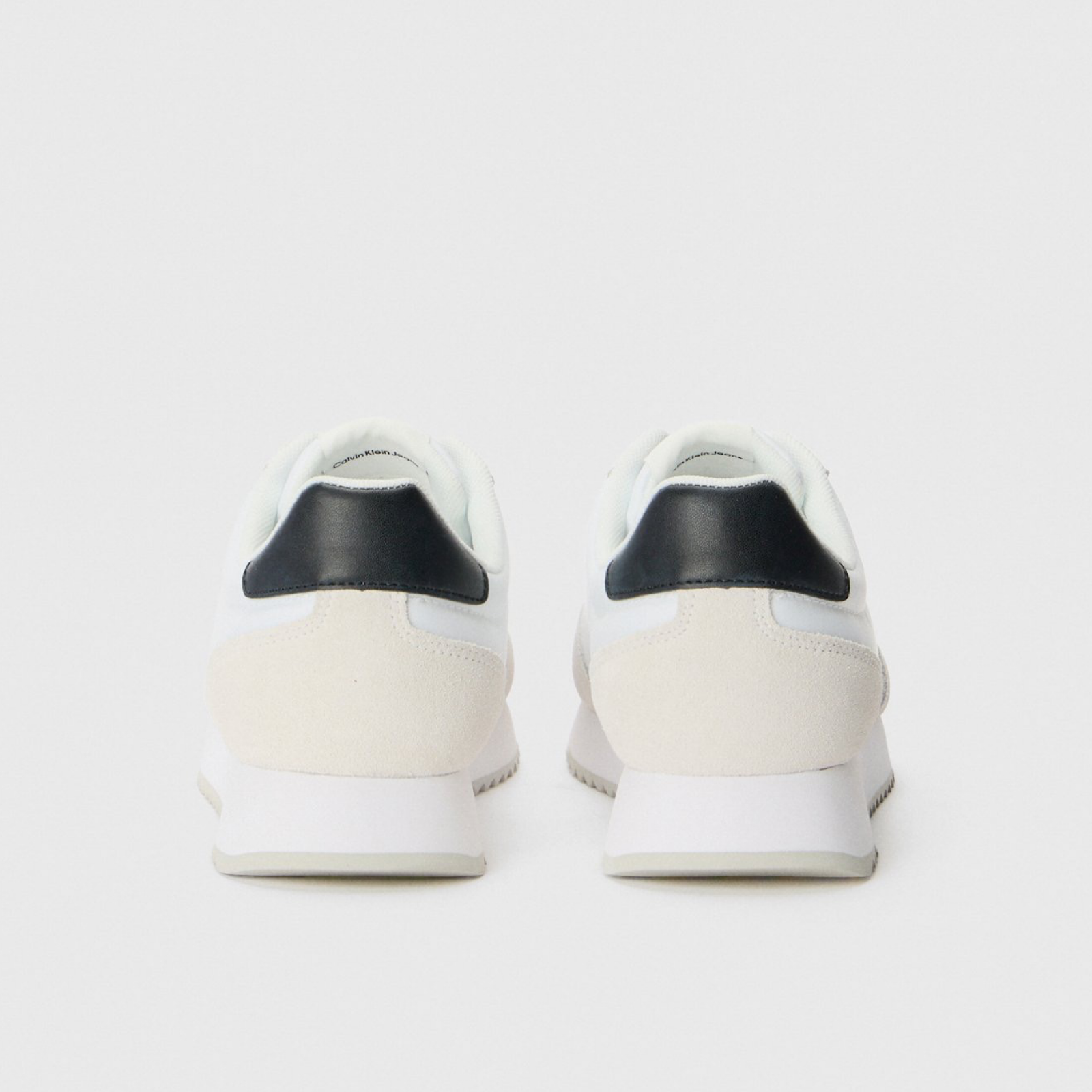 Мъжки бели маратонки Calvin Klein Jeans YM0YM01325 Heel View