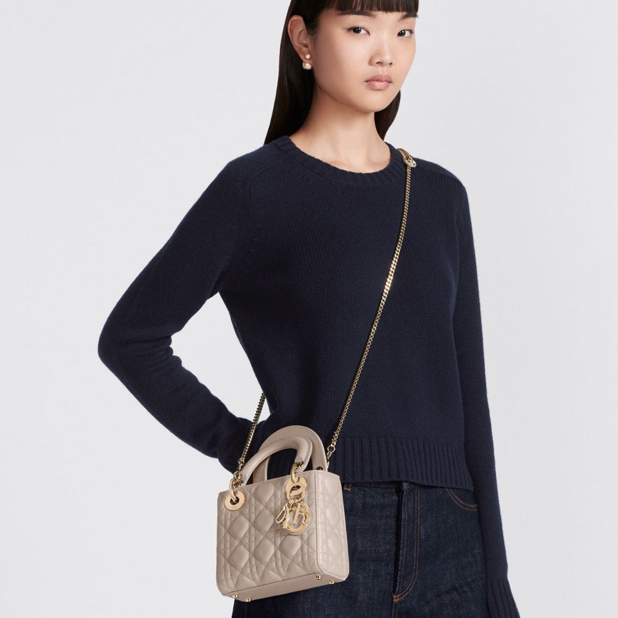 Дамска чанта Dior women’s hand bag M0505ONGE_M51U Model view