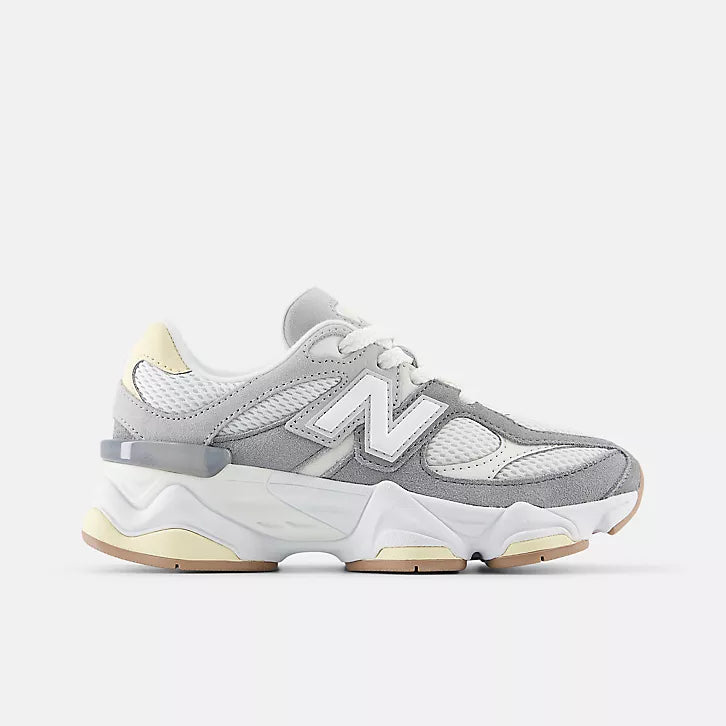 Дамски маратонки New Balance 9060 Women Sneakers GC9060AB Lateral View