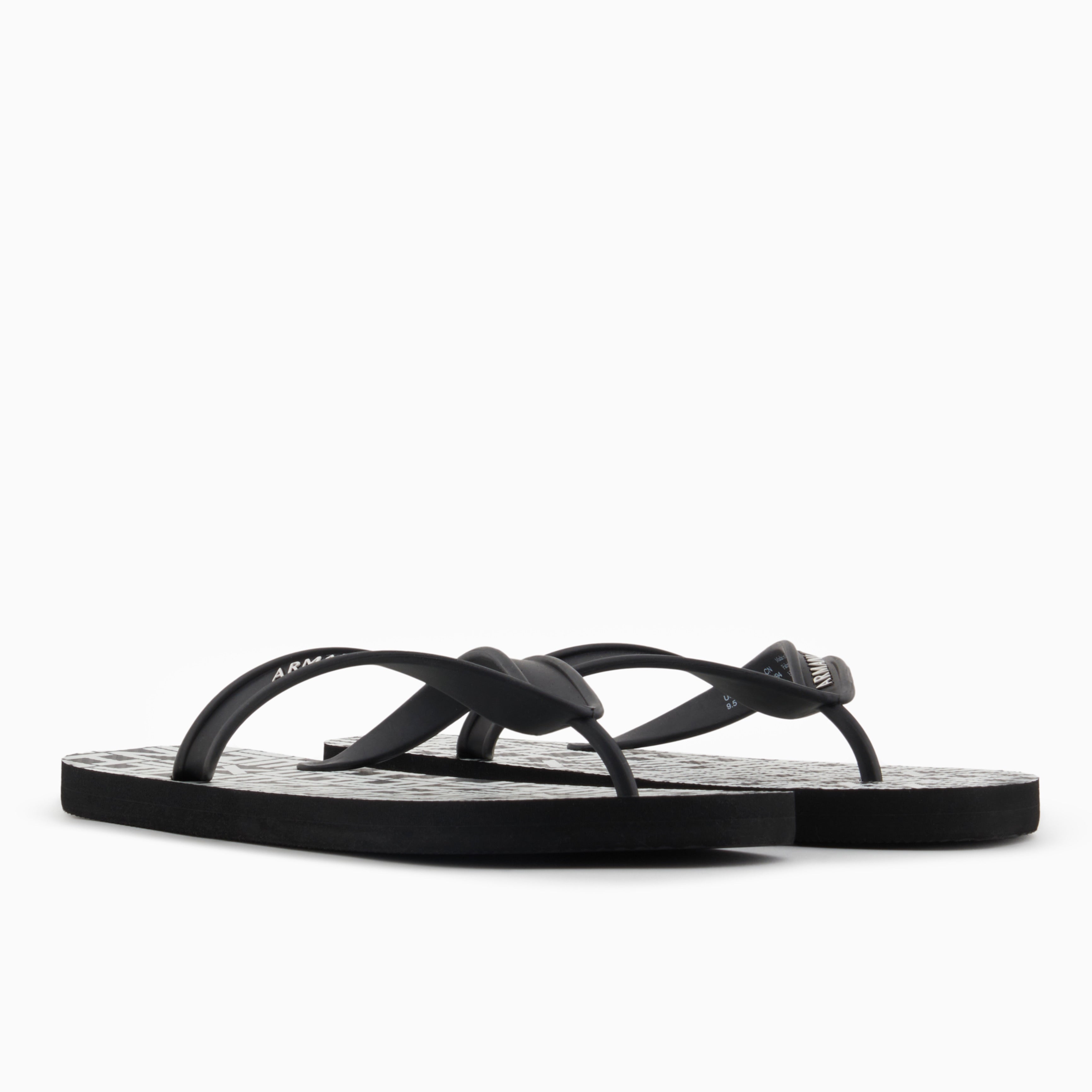 Мъжки джапанки в черно и бяло Men’s flip flops Armani Exchange XUQ002 XV676 N814 Black / Off White Front angled view