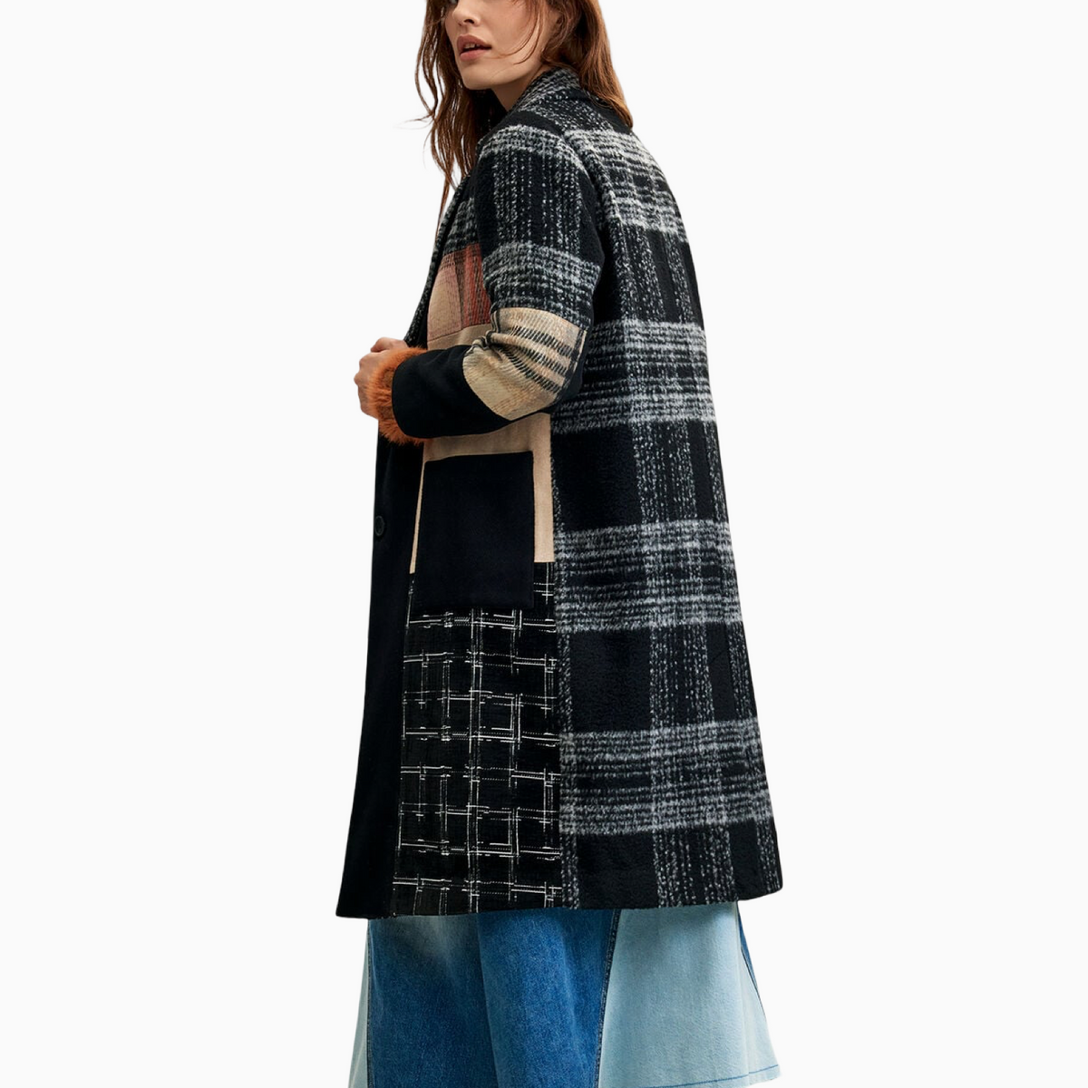 Дамско палто Desigual Women Coat 26WWEW23 2000 Back View