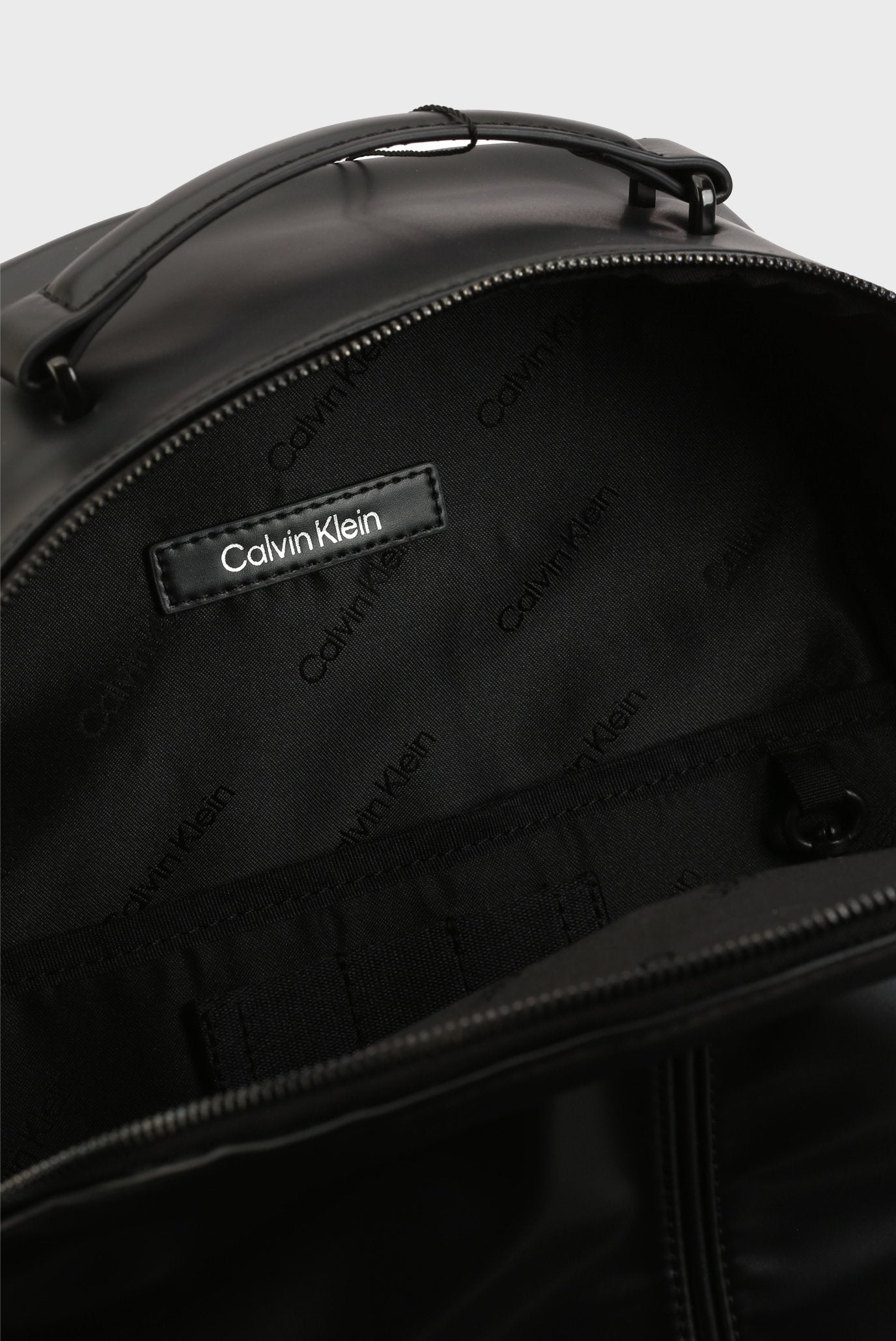 Мъжка раница Men’s rucksack Calvin Klein
K50K510253 Black inside view