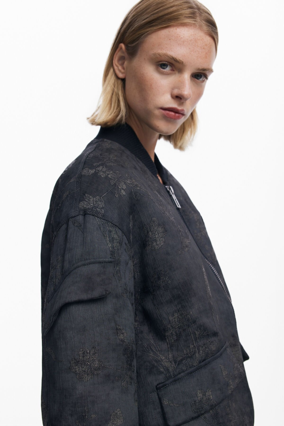 Дамско яке Women’s bomber jacket Desigual 25WWEW26 2000
