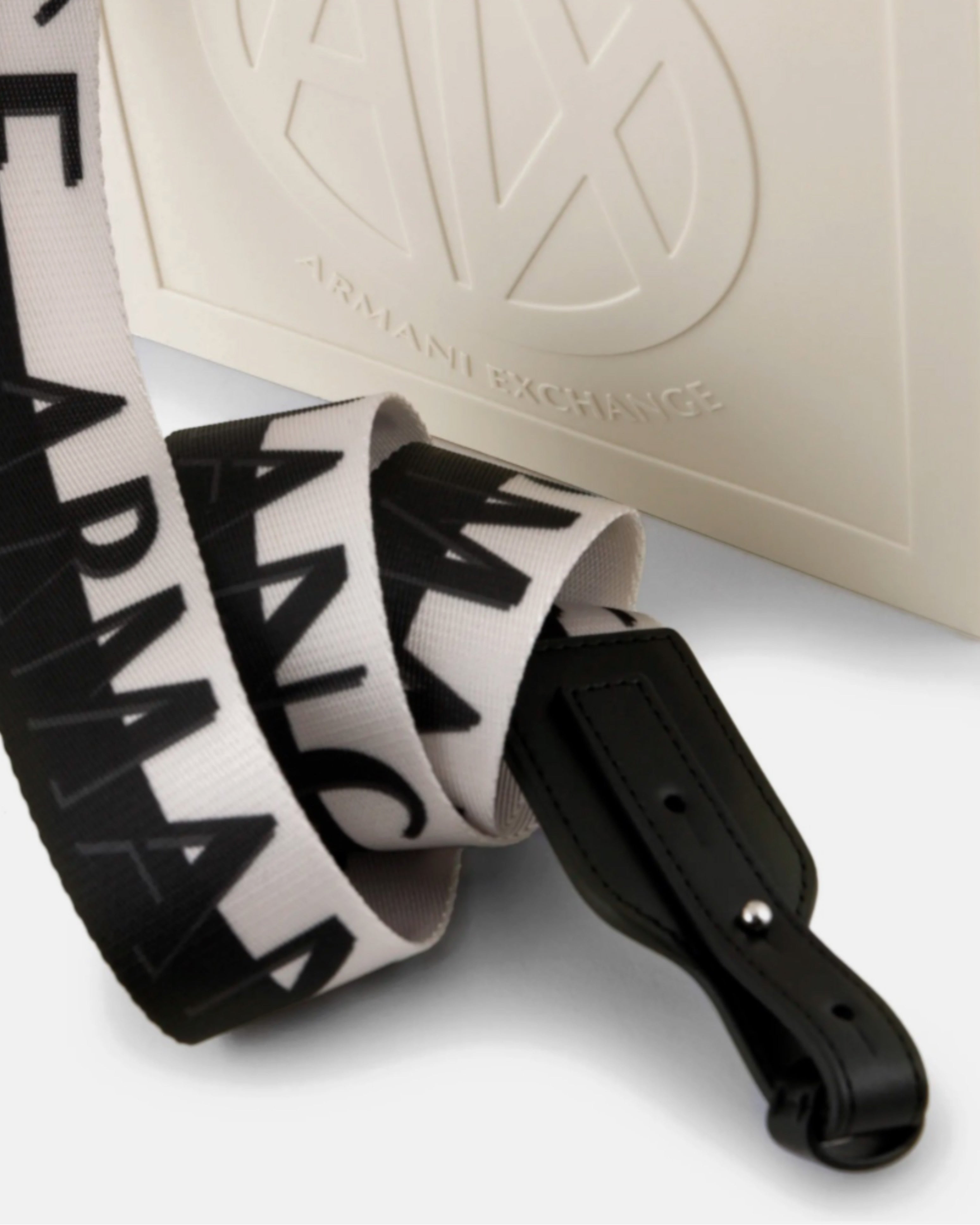 Дамска чанта Women’s Milky Bag Armani Exchange 949146 4R740 12911 Off White Detail view