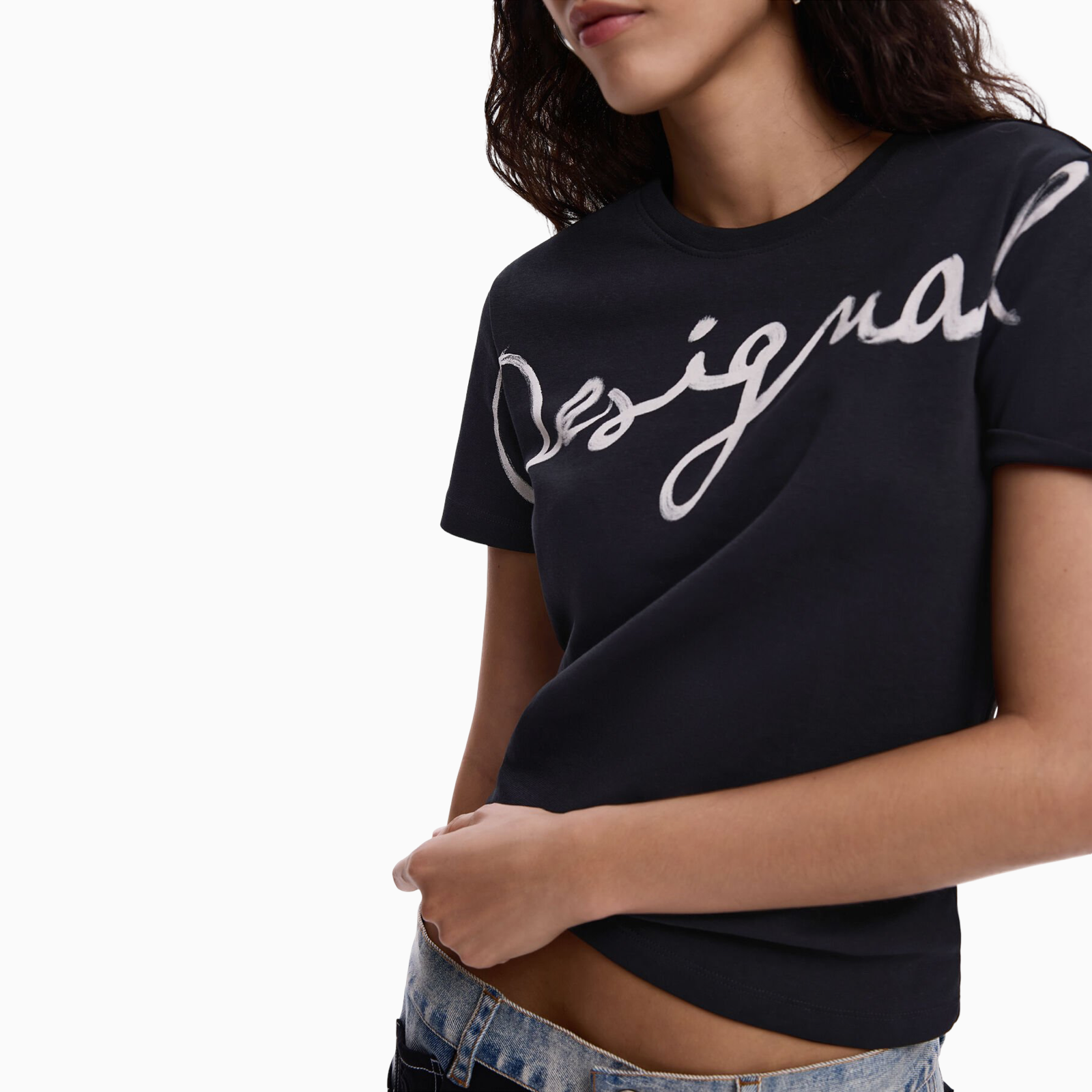 Дамска черна тениска Desigual Women T-shirt 26SWTK07 2000 Close-Up