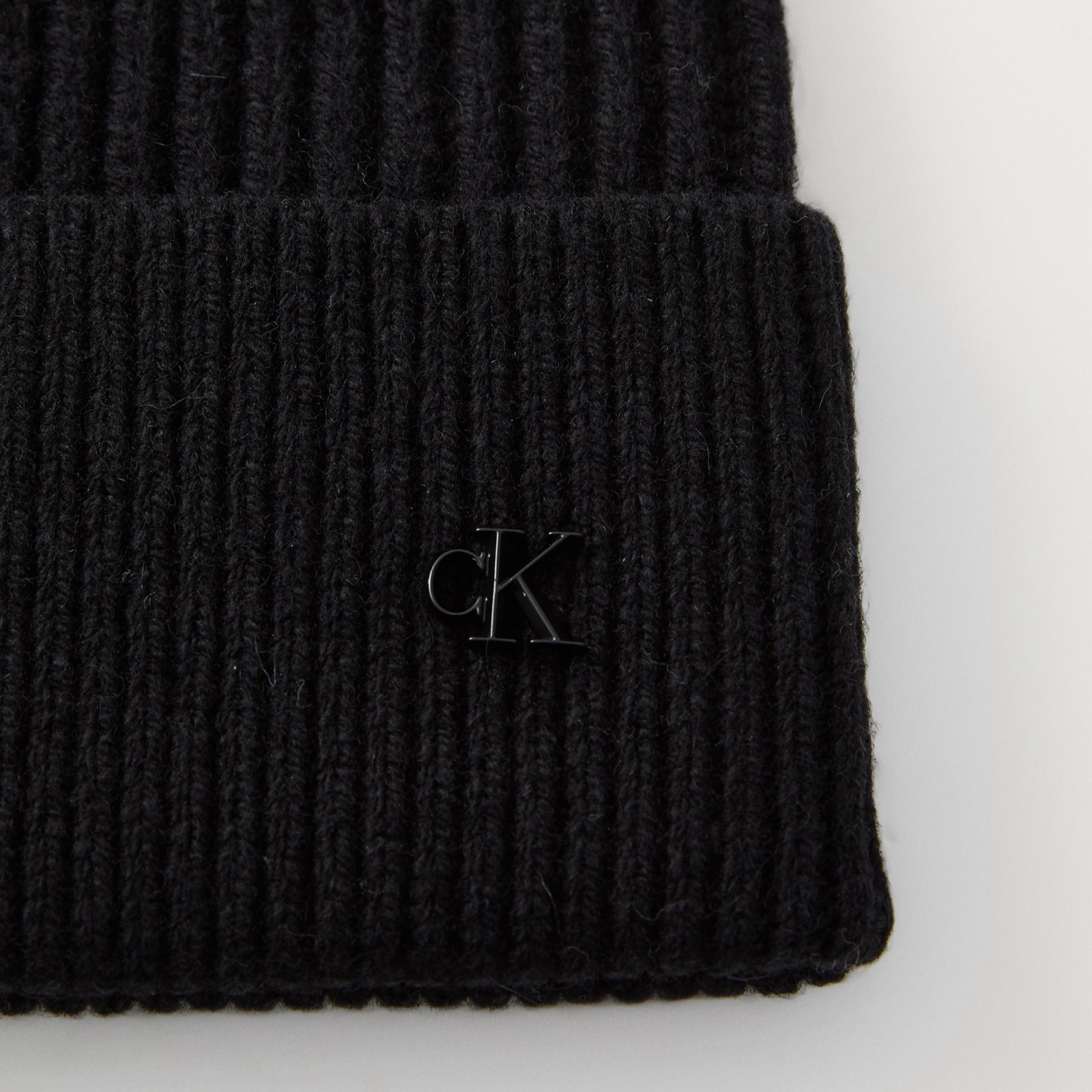 Мъжка зимна шапка Calvin Klein Men Hat LV04D8032G Close-Up