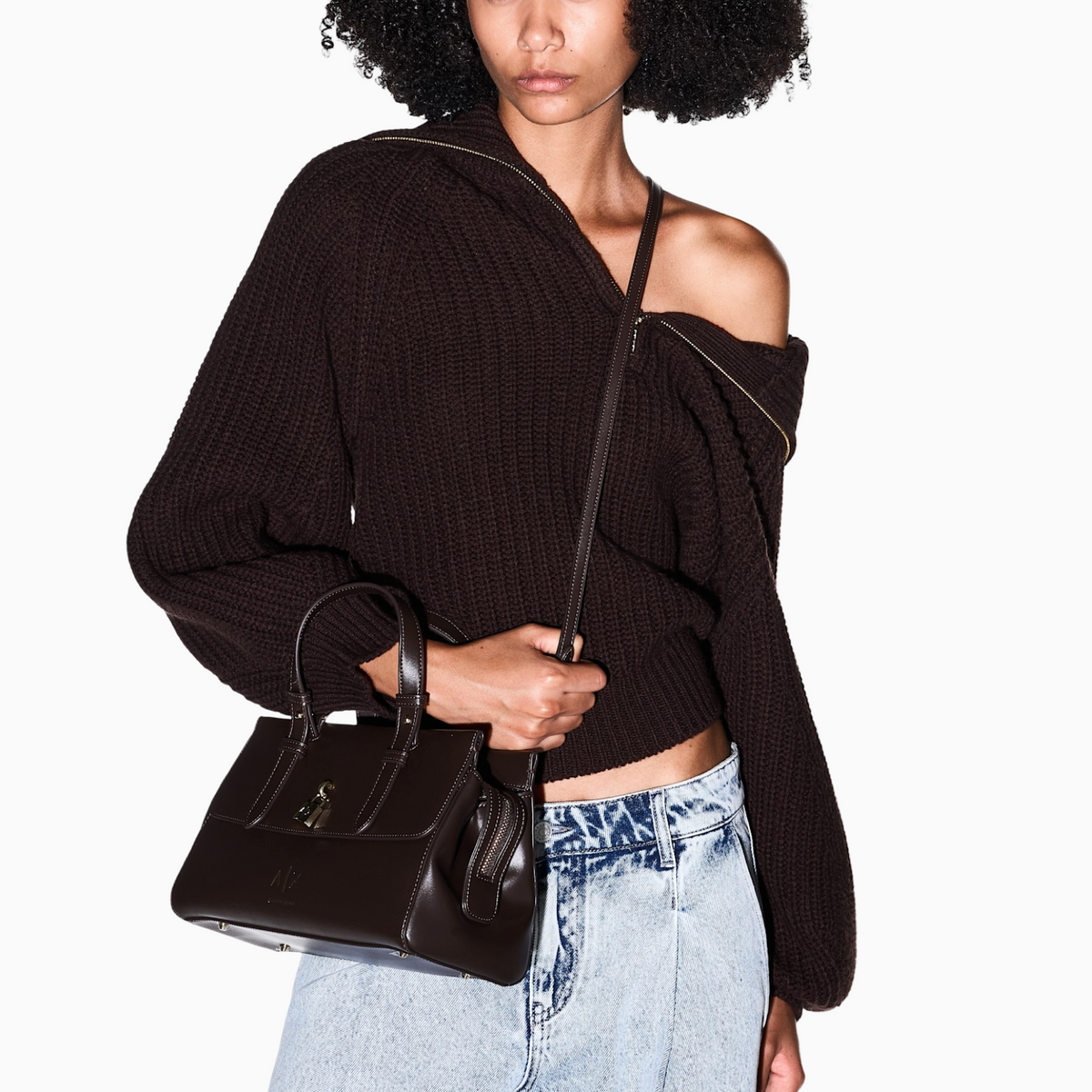 Дамска чанта Armani Exchange Women Tote Bag XW003055 AF28605 U6032 Model View