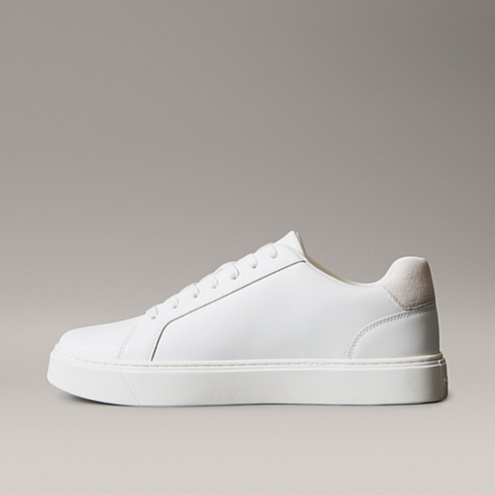 Мъжки бели кецове Calvin Klein Men Sneakers YM0YM01435 Medial View