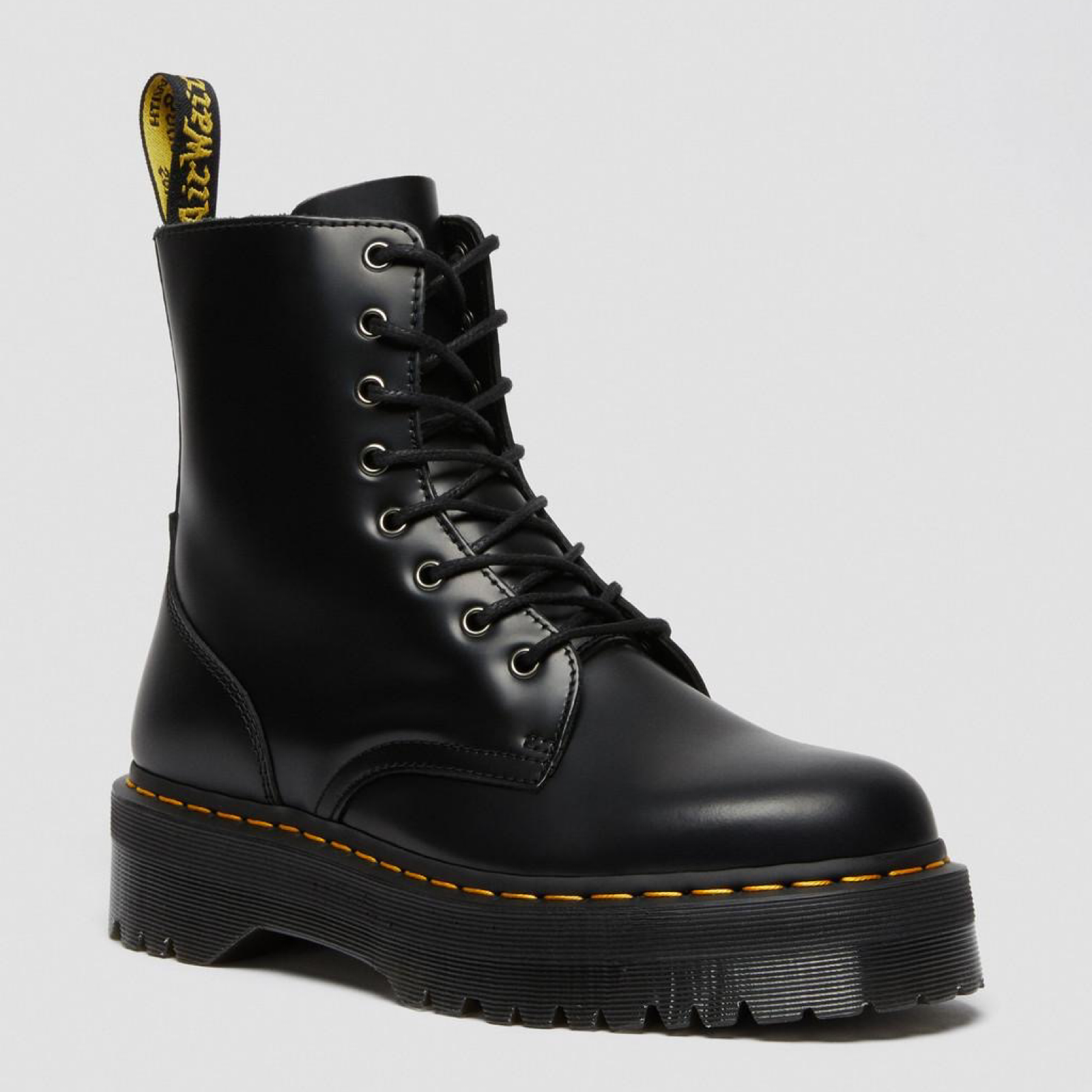 Дамски боти Dr. Martens Women Boots 
15265001 Lateral View