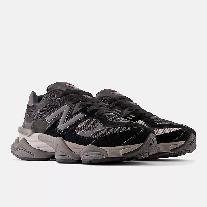 Дамски маратонки New Balance 9060 Women Sneakers GC9060BK Lateral View