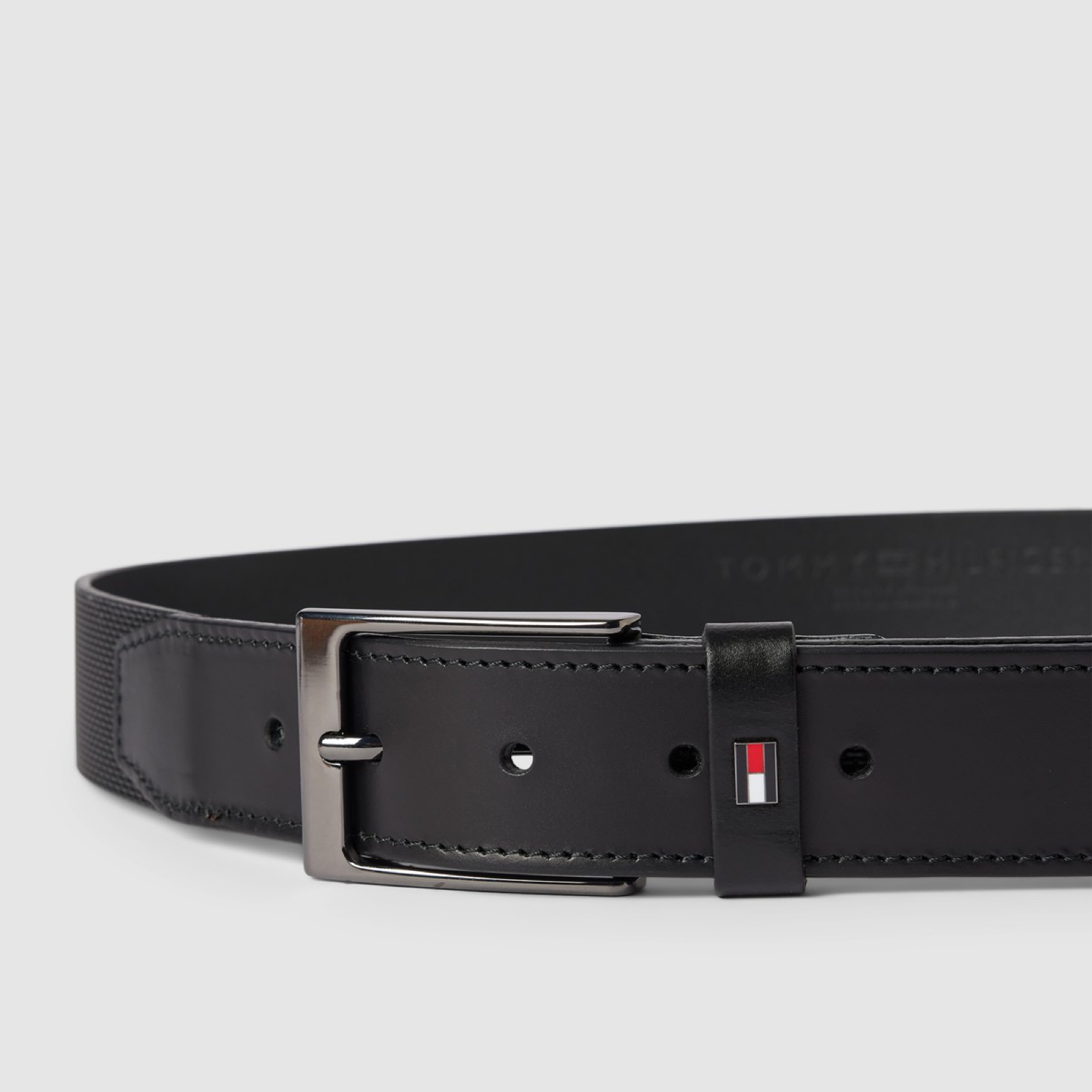 Мъжки колан Tommy Hilfiger Men Belt AM0AM11230 Close-Up