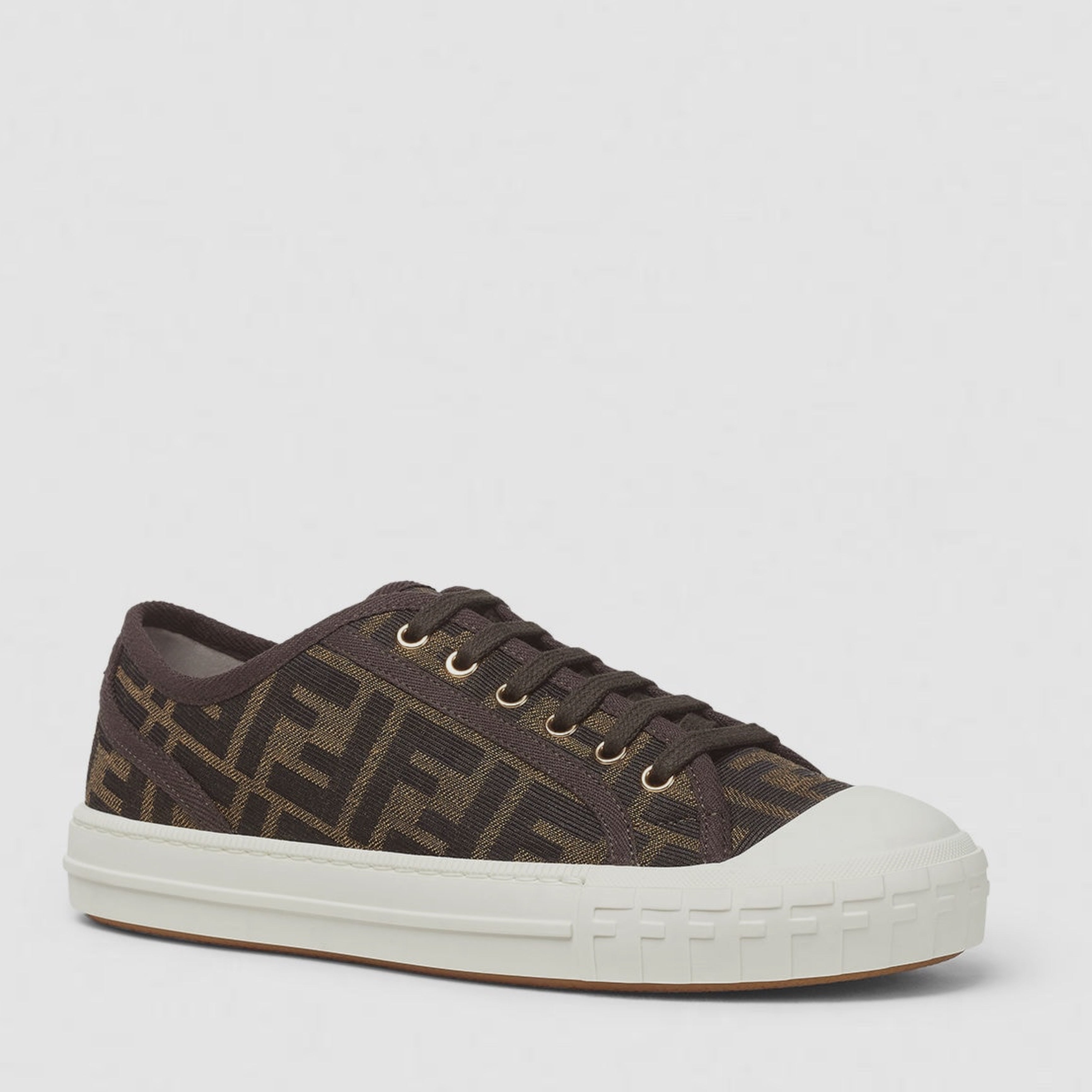 Мъжки кецове Men’s sneakers FENDI Domino 8E8325AJZXF0R7V Brown angled view