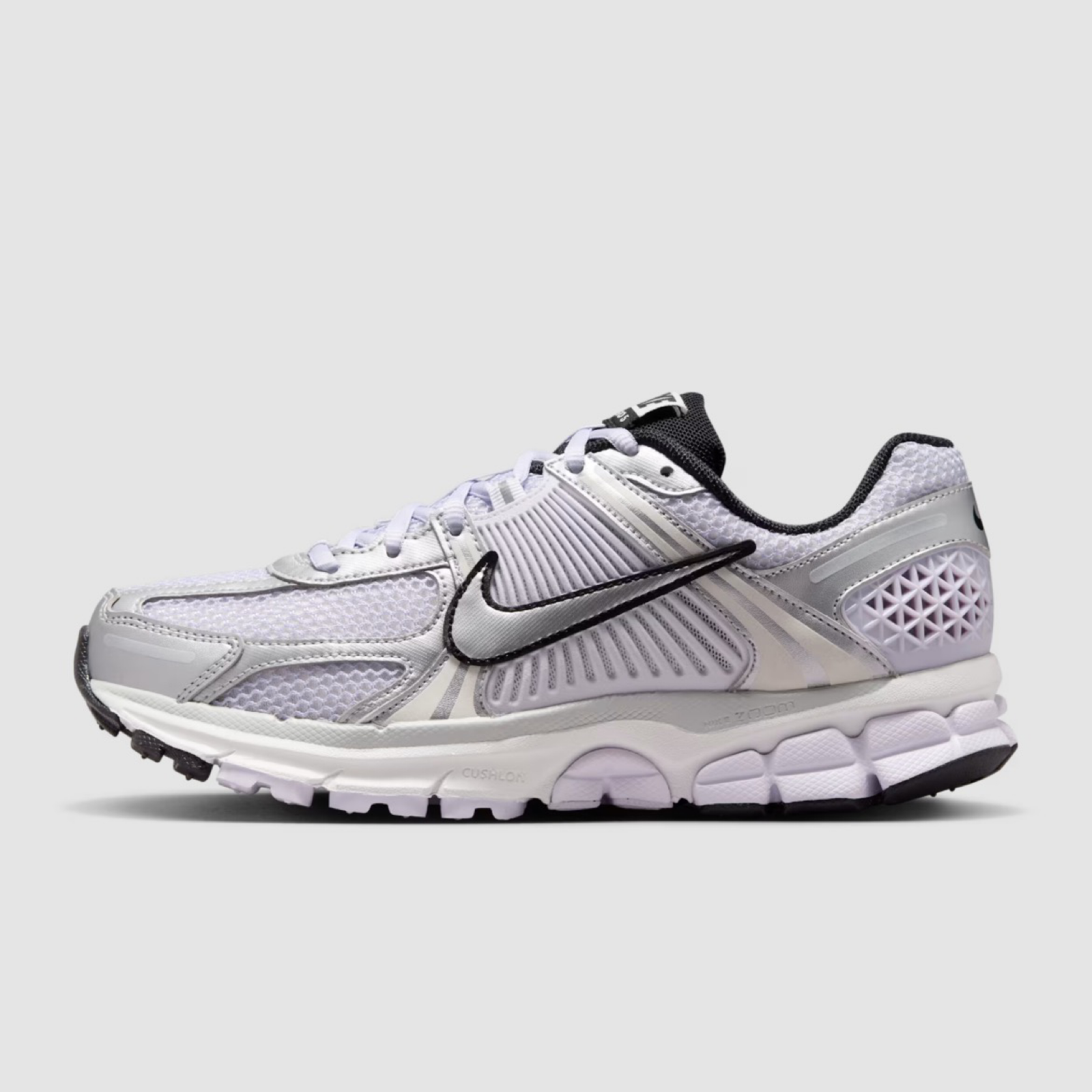 Дамски маратонки Nike Air Zoom Vomero 5 Women Sneakers FD0884-025 Lateral View