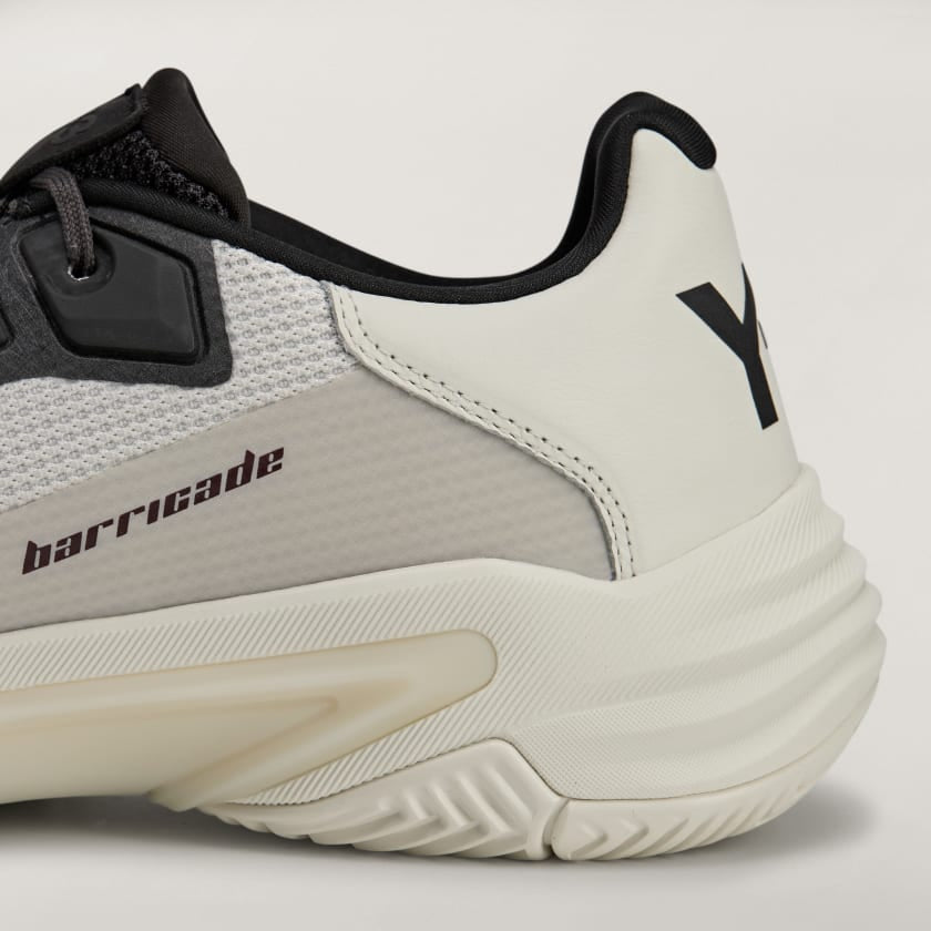 Мъжки тенис маратонки Men’s sneakers Y-3 Barricade 13 Tennis shoes JP7720 Orbit Grey / Orbit Grey / Black cropped logo view