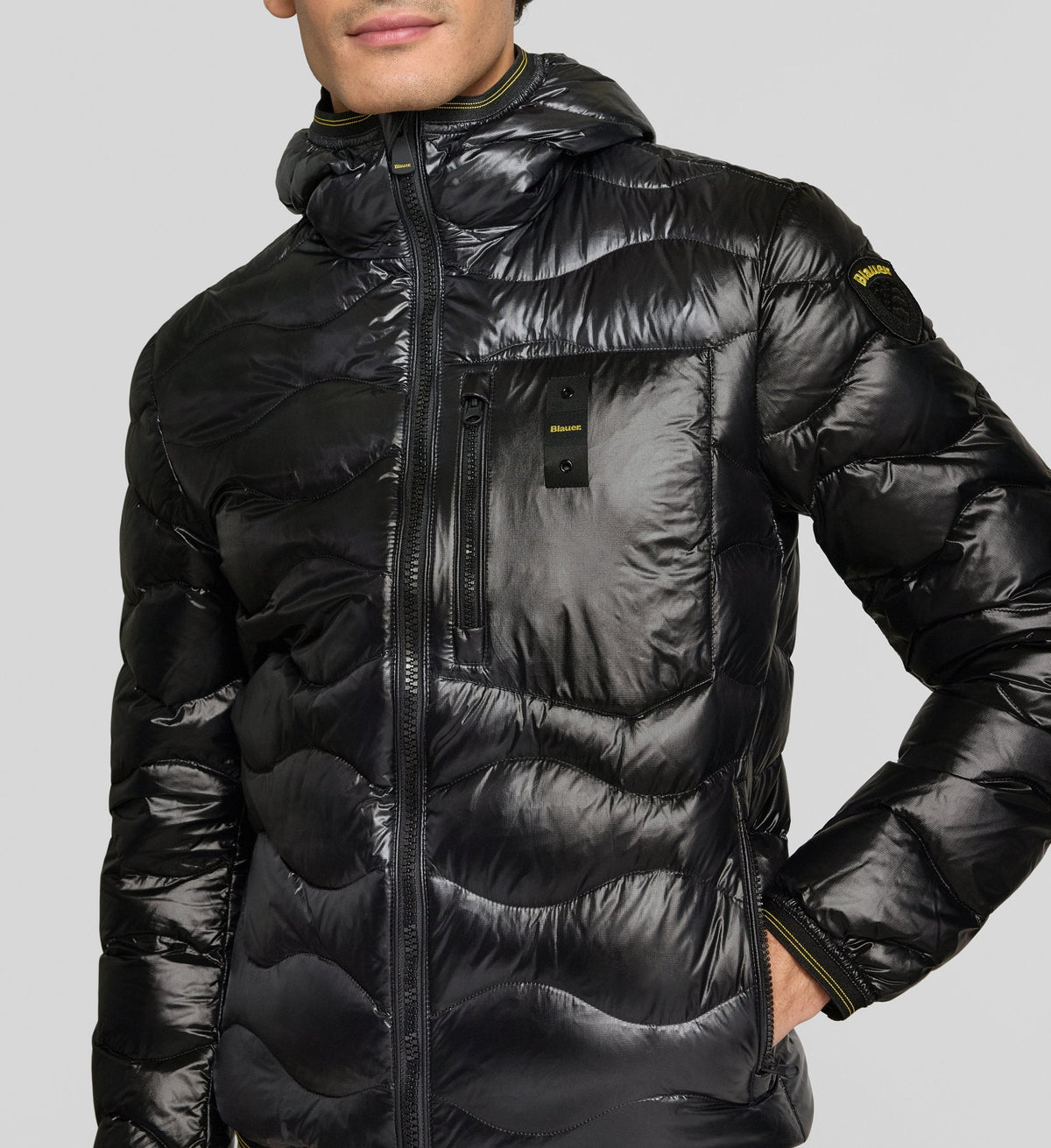 Men’s jacket Blauer Wave
26WBLUC03064 999 Black close up view