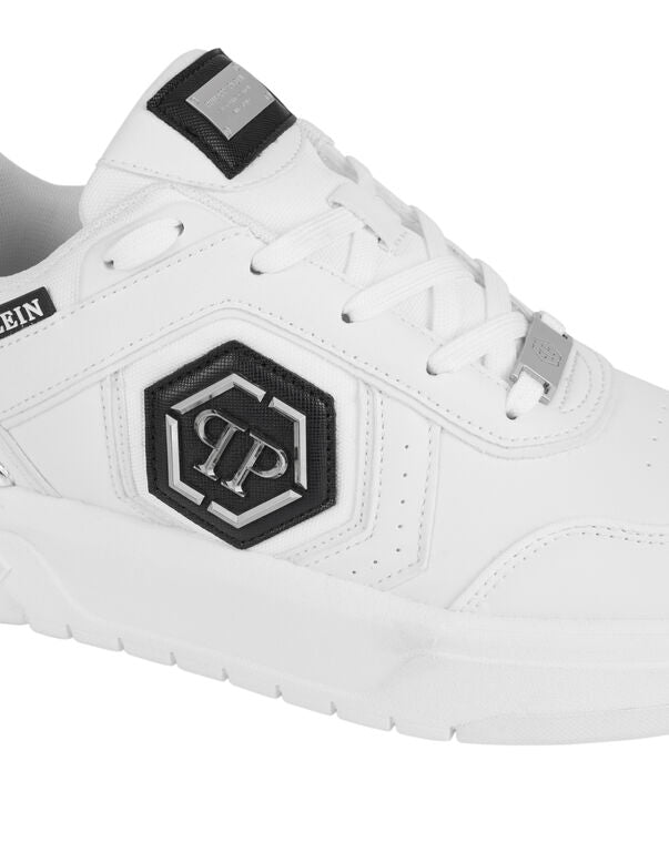 Мъжки кецове Men’s sneakers Philipp Plein Sk8r
SAFSUSC0925PTE003N01 White detail view