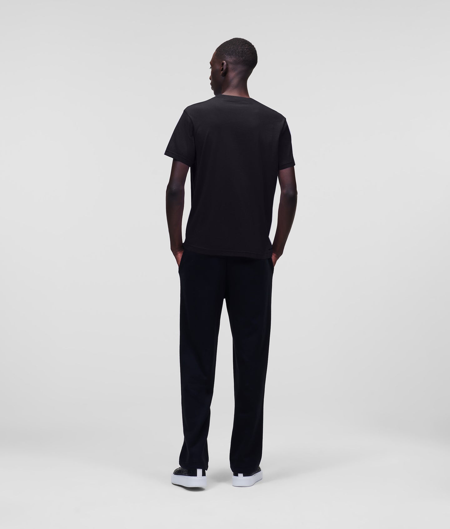 Мъжка тениска Men's t-shirt Karl Lagerfeld
A2M17127 999 Black back view